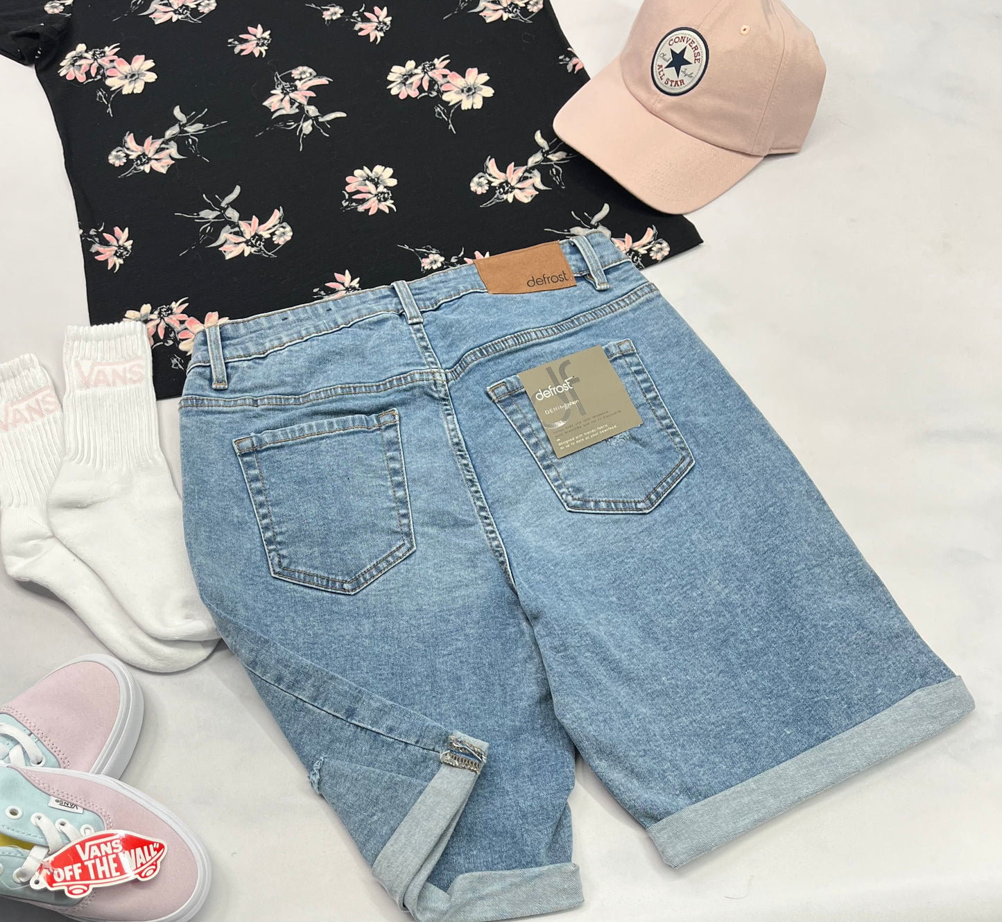 🌸Short : jeans Taille haute stretch Defrost fait M(7-8 ans ) femme neuf !