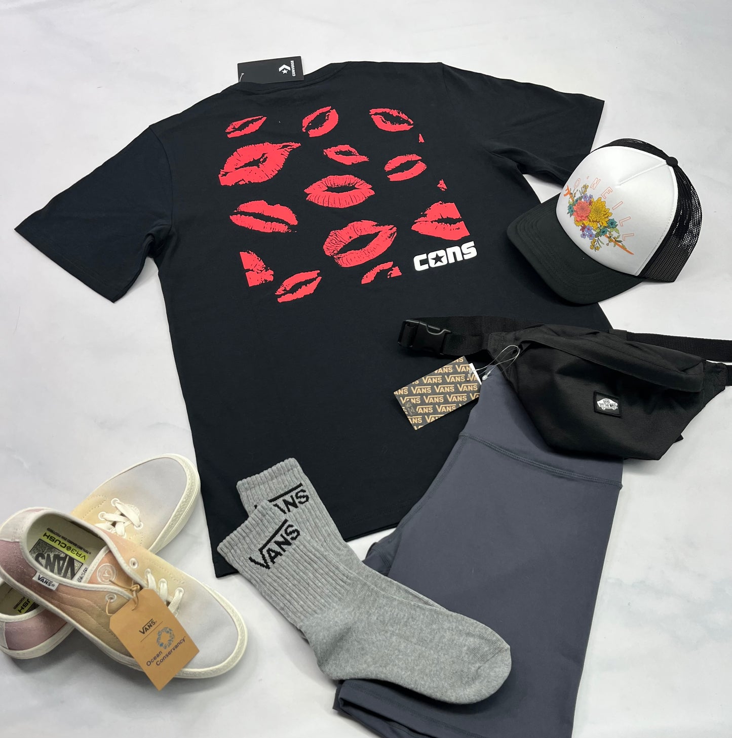 💕 T-Shirt Converse : Beau logo au dos . M/ femme look boyfriend over size neuf !