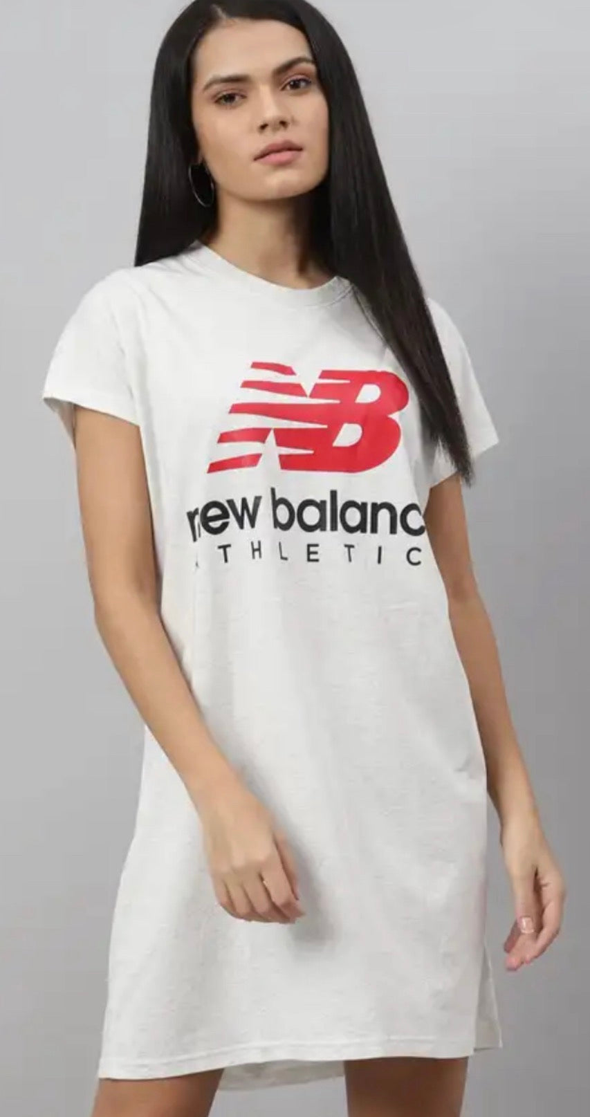 😍Robe : New Balance ( beigé gris) M/ femme coupe relax  neuve !