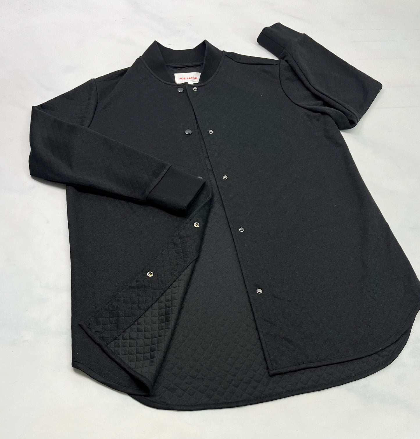 Veste : à snap en bas des fesses incroyable . L/ femme neuve . Tissu texturé.