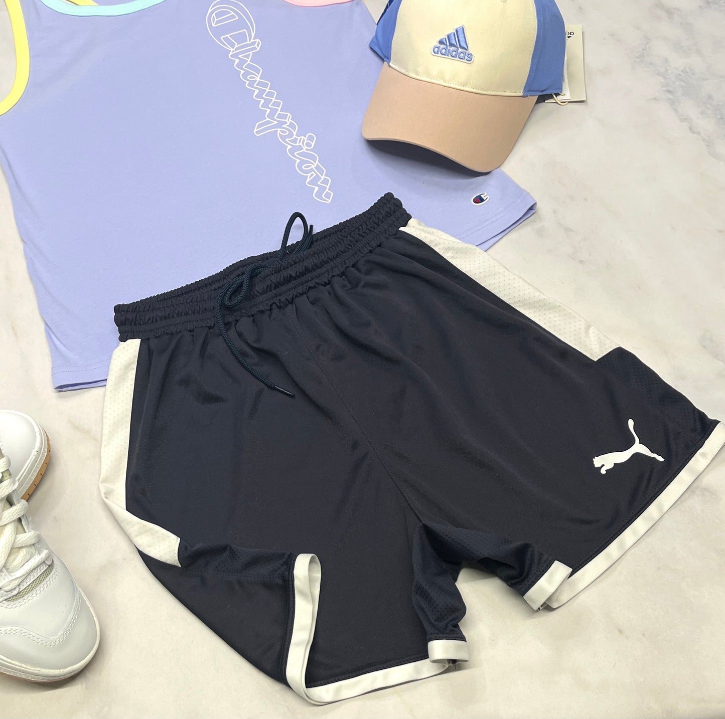 🌴 Bermuda : Puma en tissu de sport marine foncé 14 ans fille neuf !
