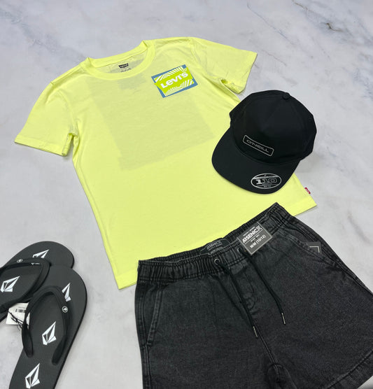 ☀️T-Shirt : LEVIS 10-12 ans garçon neuf ! Beau logo au dos neuf !
