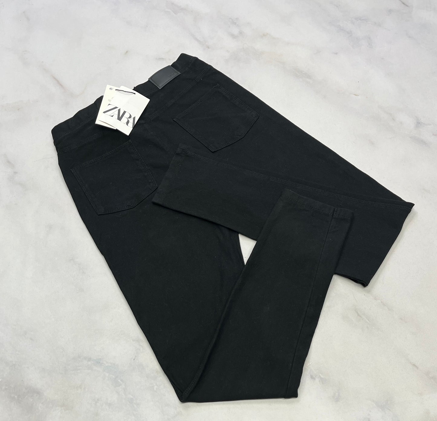 ZARA : Skinny Jeg. Jeans mou neuf! Ultra mou 13-14 ans stretch.