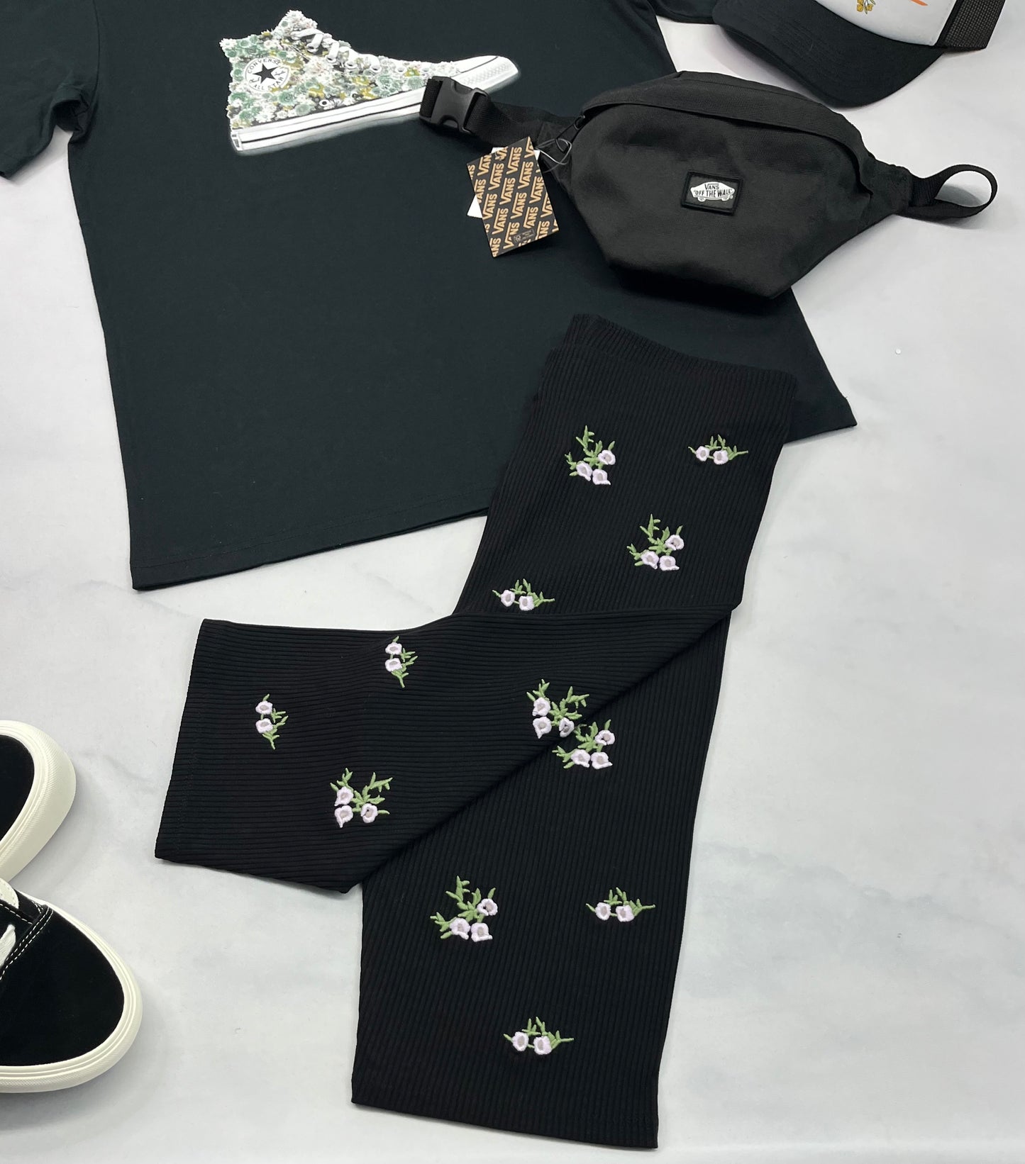 🌿 Cuissard rib texturé : incroyable avec fleurs brodés . Small femme ( fait grand small ou petit médium ) SM 6-7 ans femme neuf !
