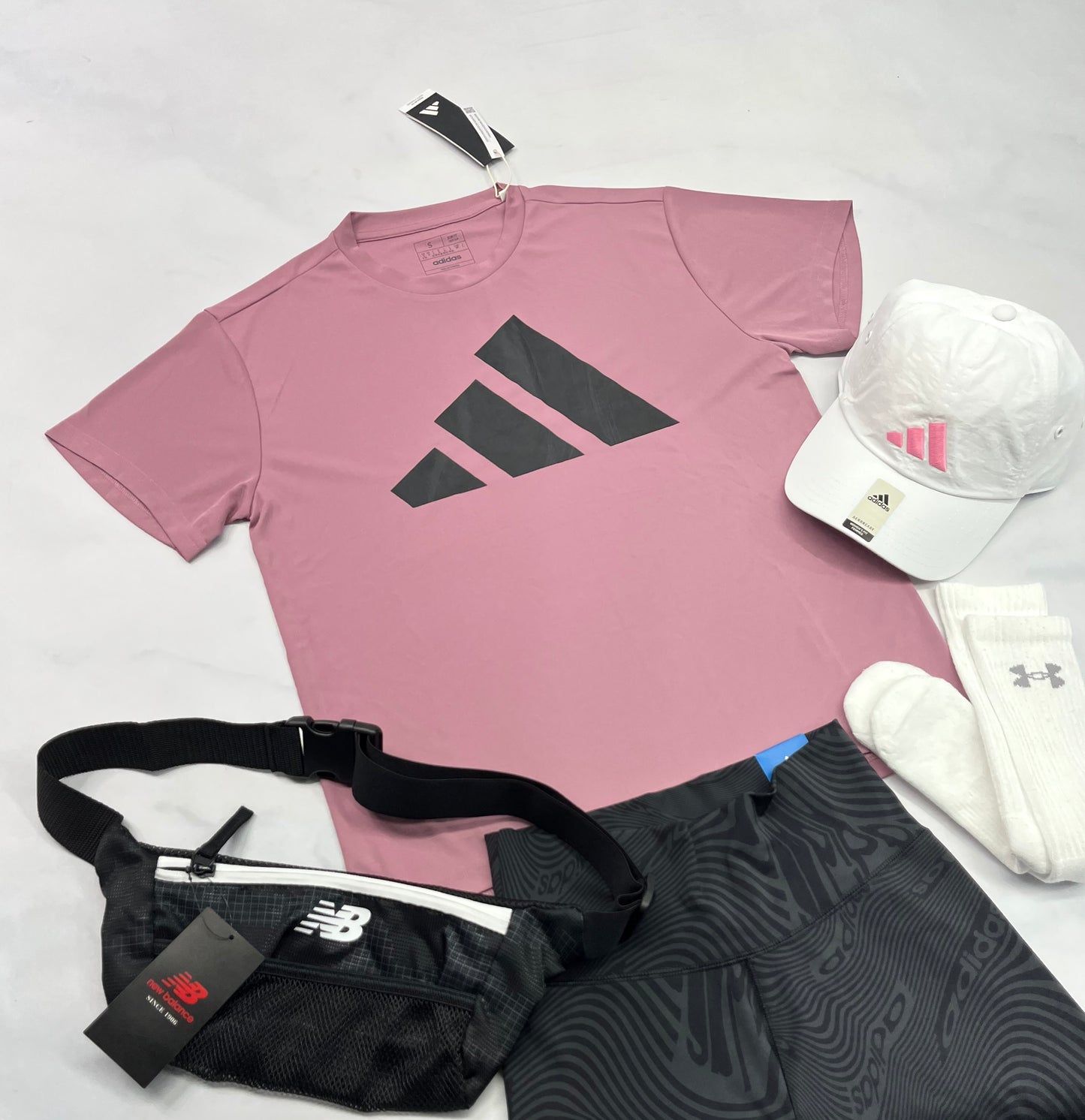 🌴 Manche courte Adidas : tissu de sport Small femme coupe confo neuf !