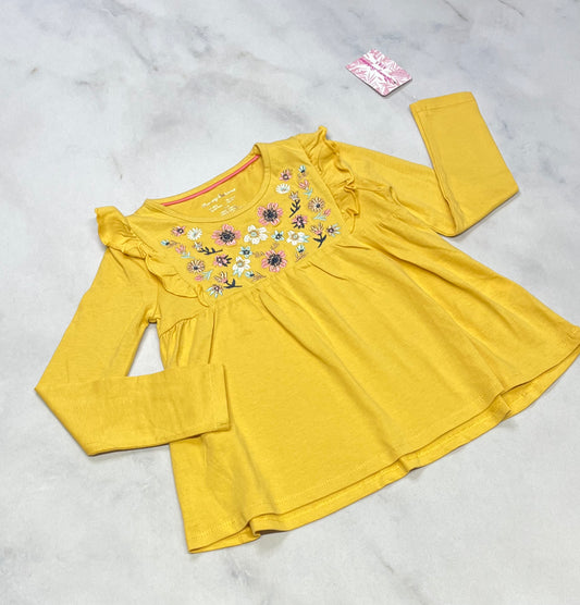 Manche longue : 4 ans neuf ! Fleurs brodés .