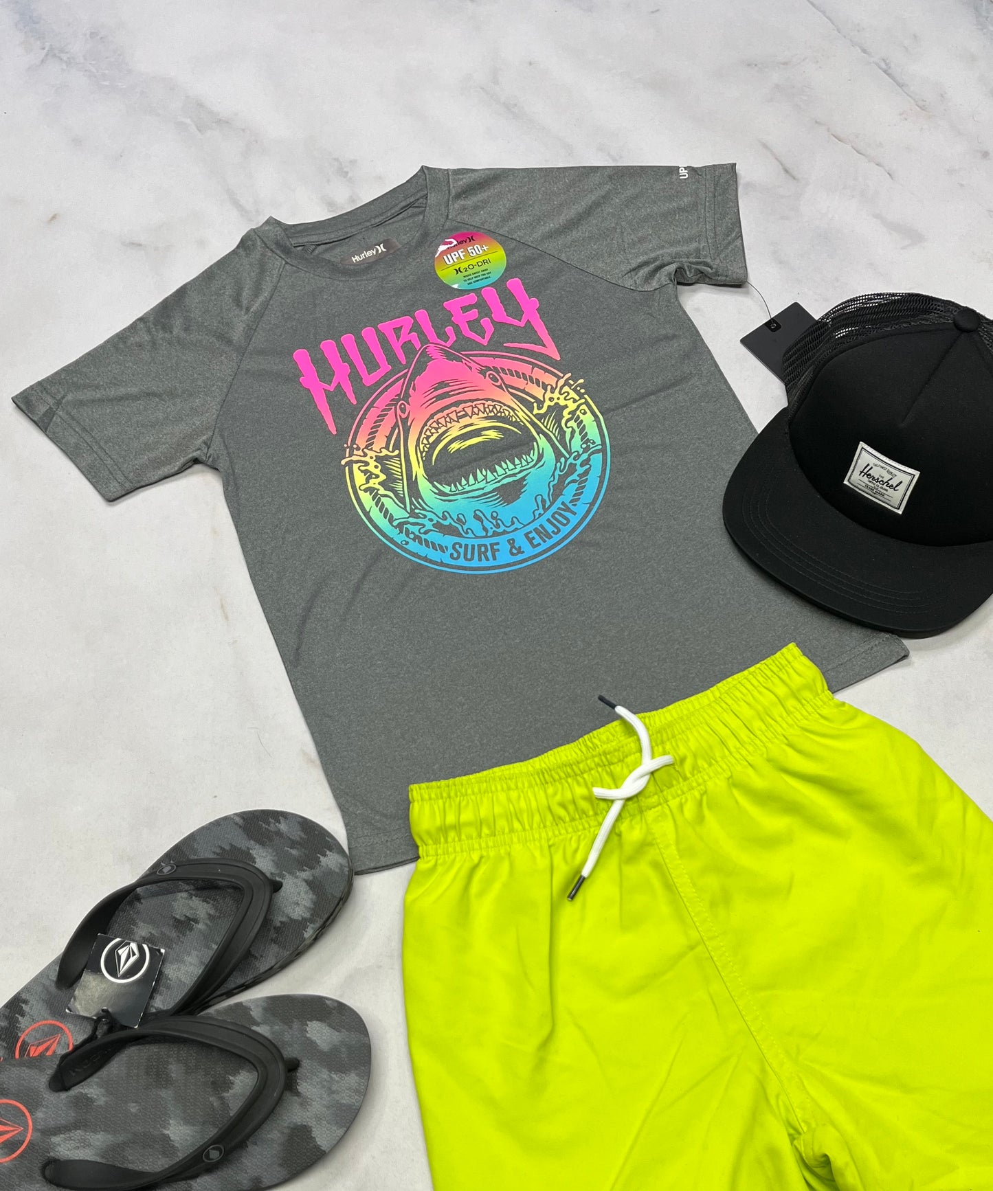 ☀️ t-Shirt : En tissu de sport léger avec UPF 50. 6(5-6 ans ) garçon neuf !