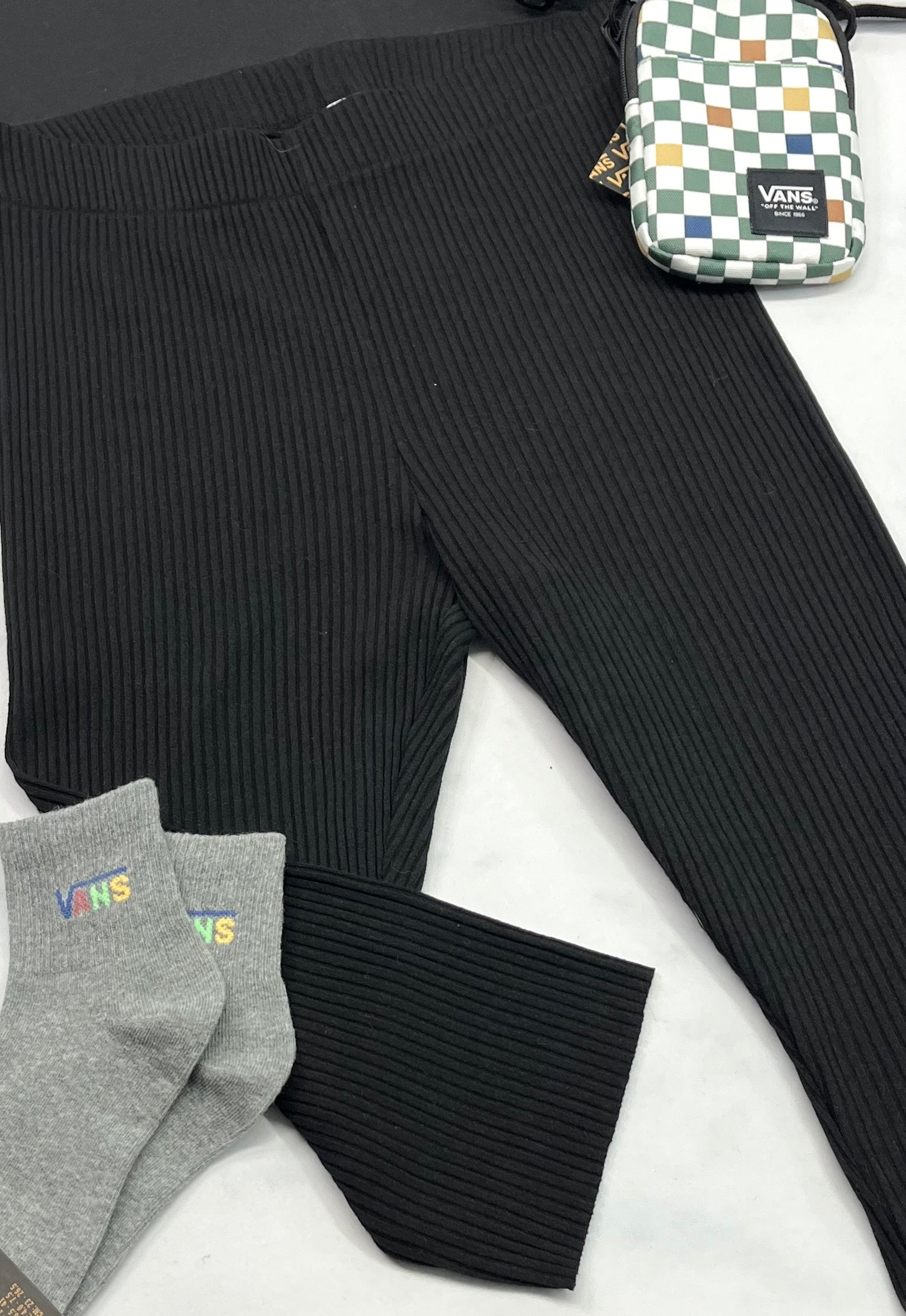 🌿 Cuissard noir : texturé taille haute . En haut du genoux ! Qualité ++ stretch neuf ! M/ femme.