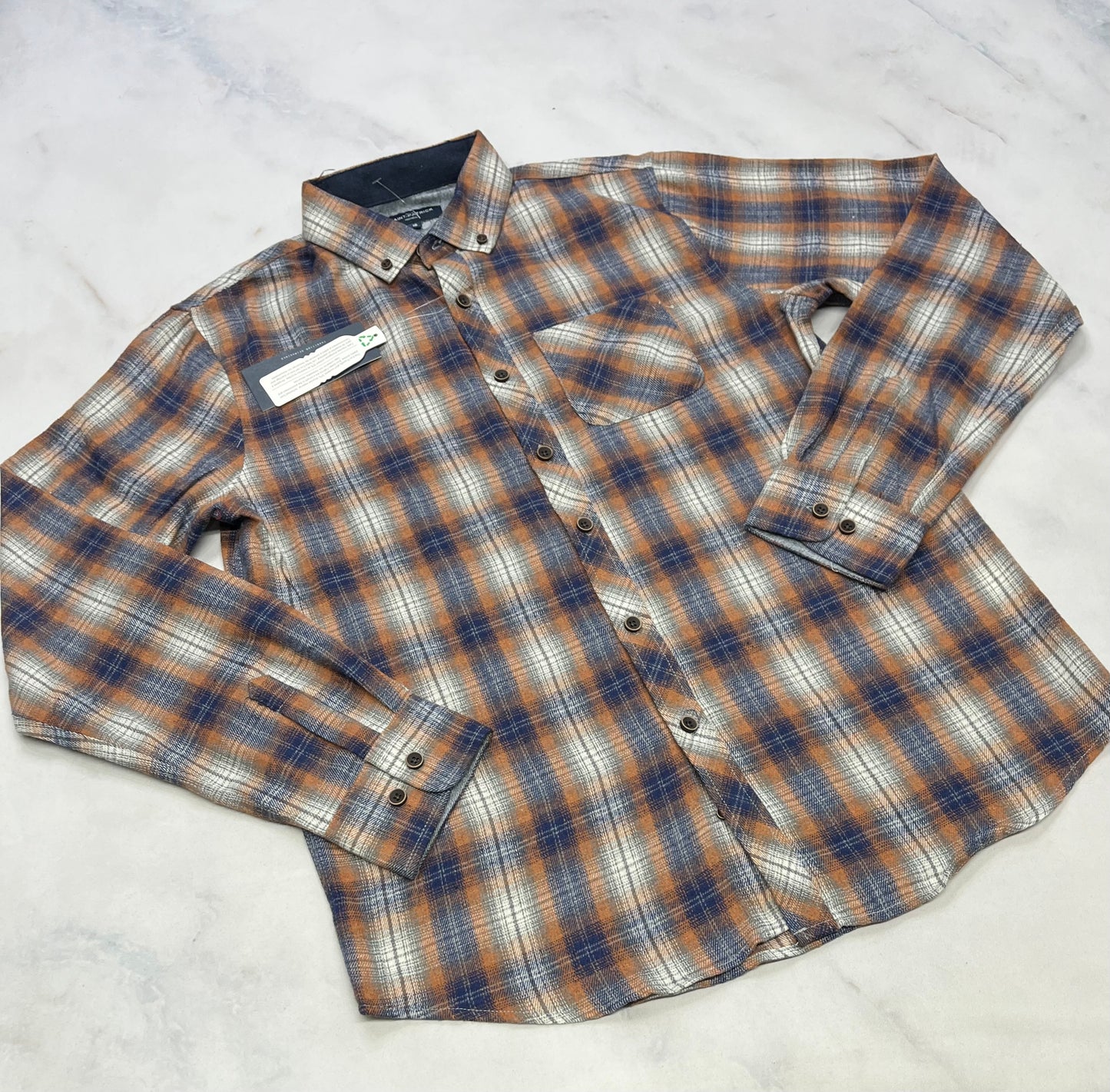 Chemise : en flanelle douce/ souple  16 ans neuve !