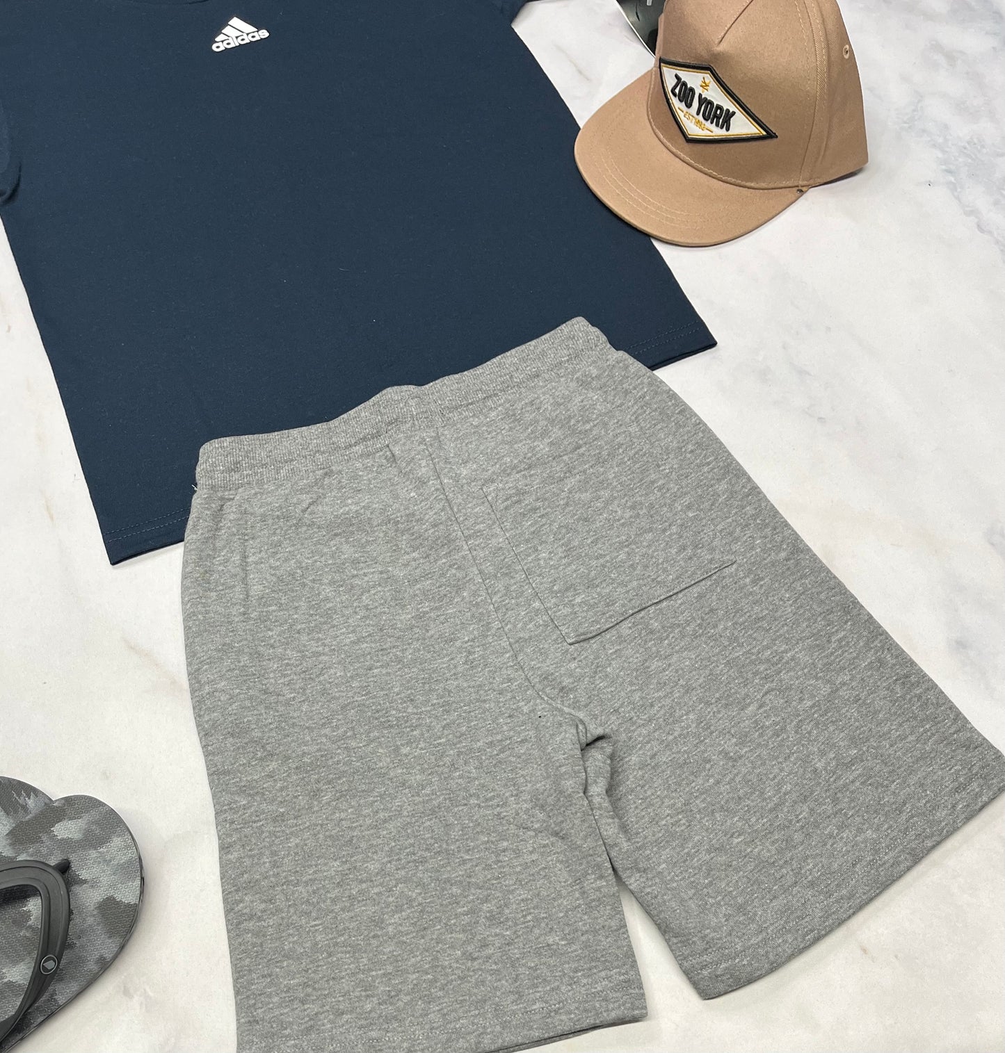 💙 Bermuda : en ouaté gris Tag 8 ans garçon neuf ! Poche à l’arrière .