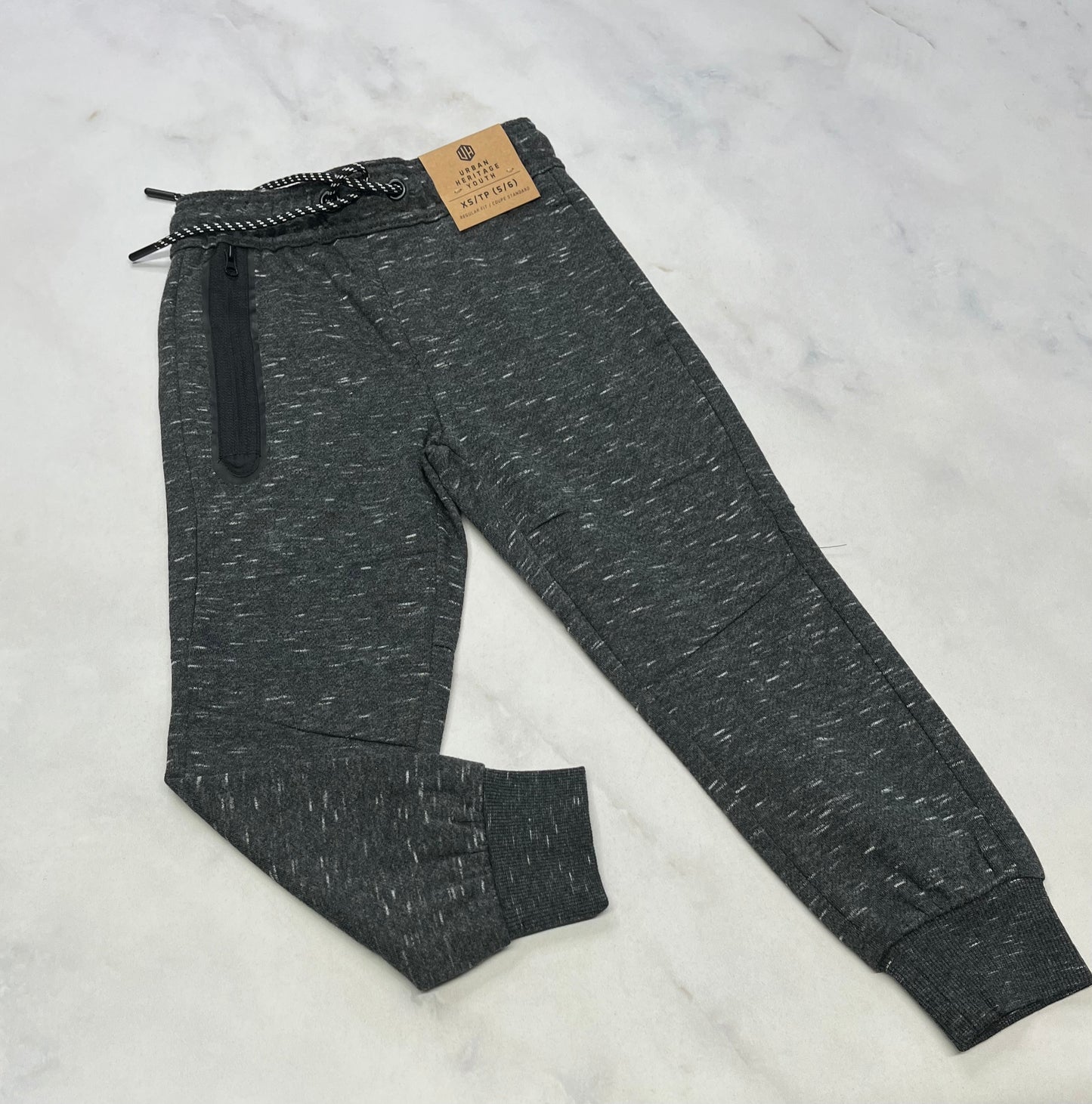 Jogger : ouaté 2 tons neuf ! 5-6 ans