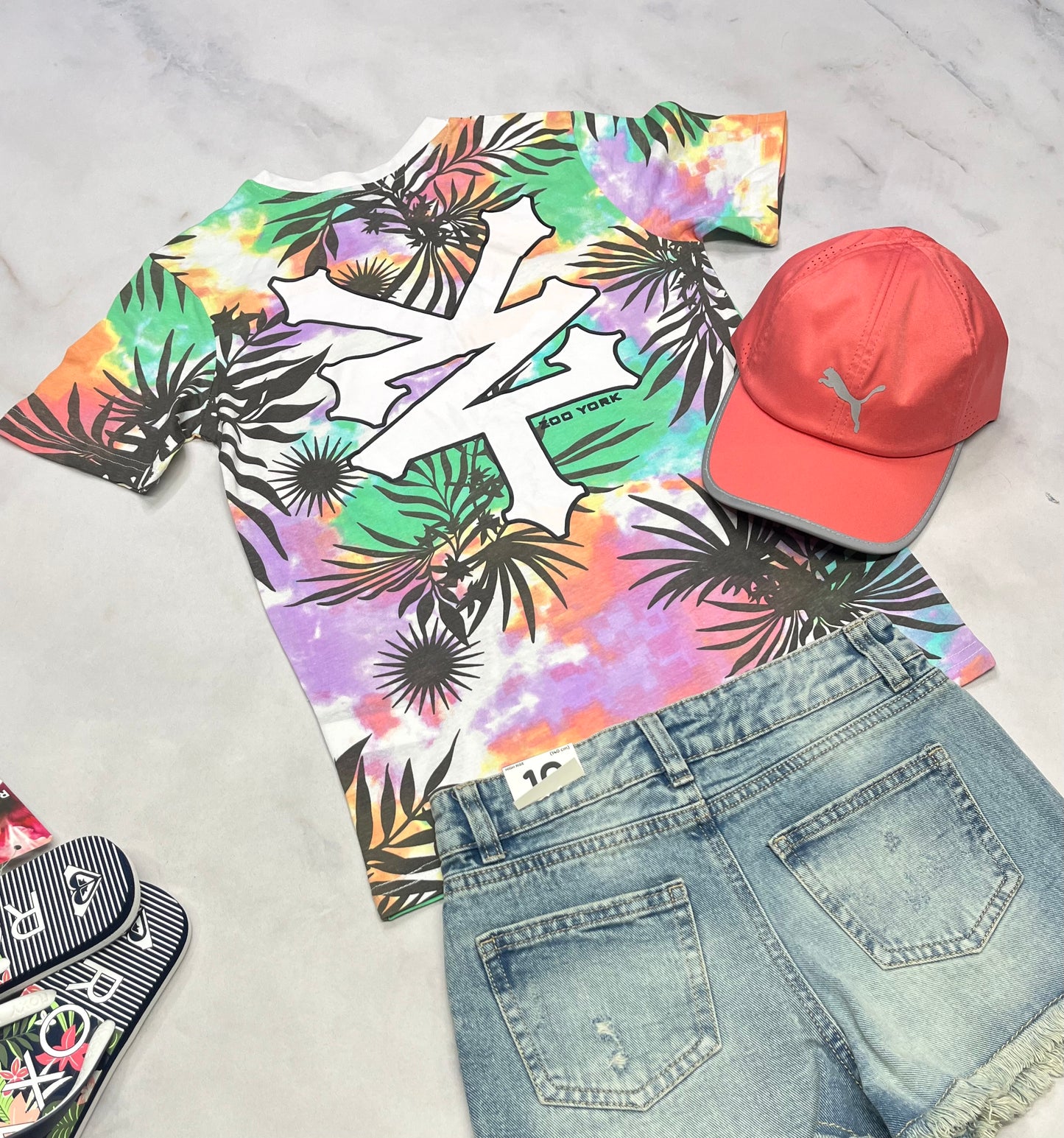 🌴 T-Shirt : Zoo York fait 10-12 ans fille neuf ! Beau logo au dos .
