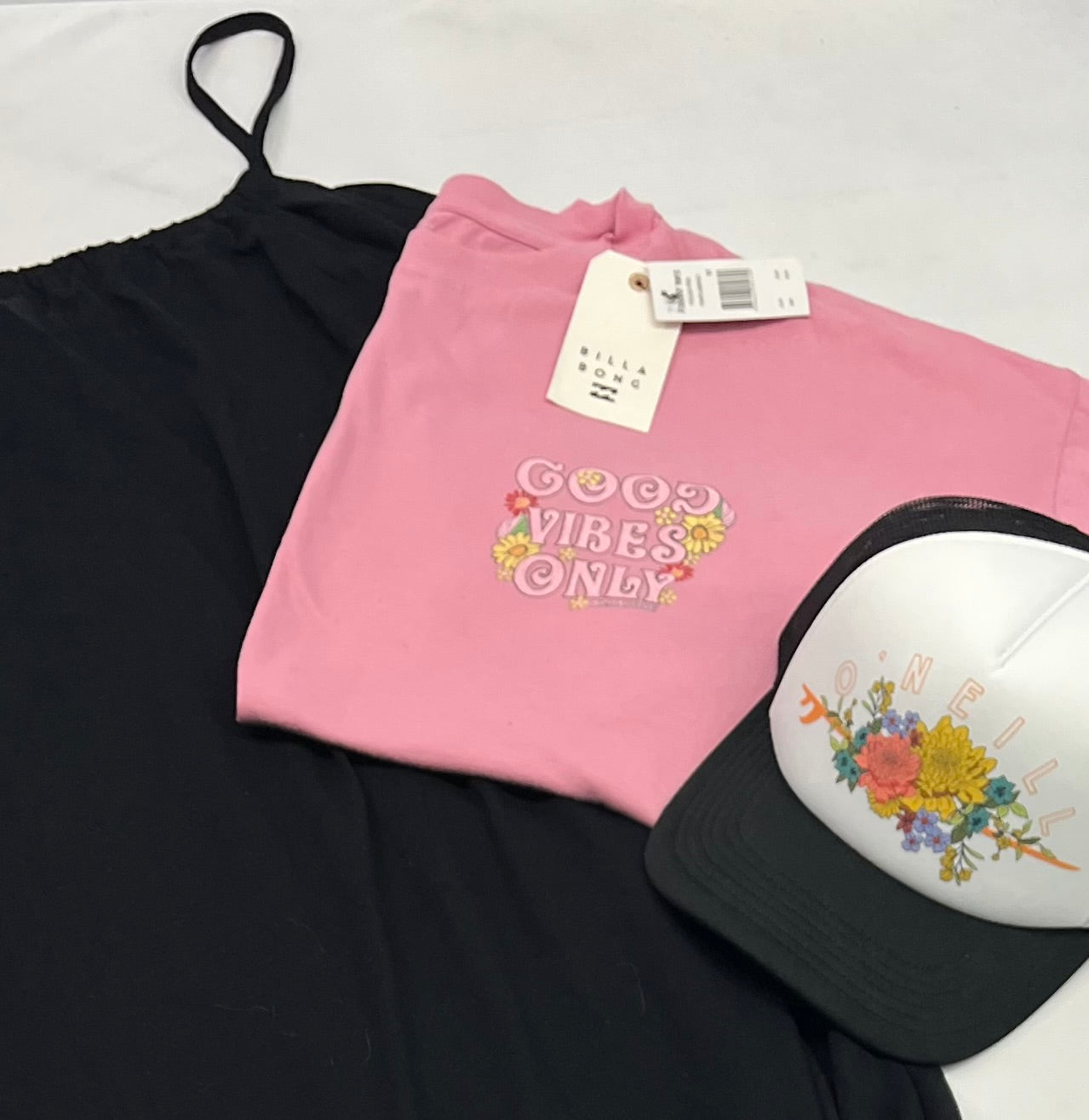 🌸 Solde , T-Shirt : Billabong souple fait 2XL femme look écourté neuf mais 1 ombrage flou .