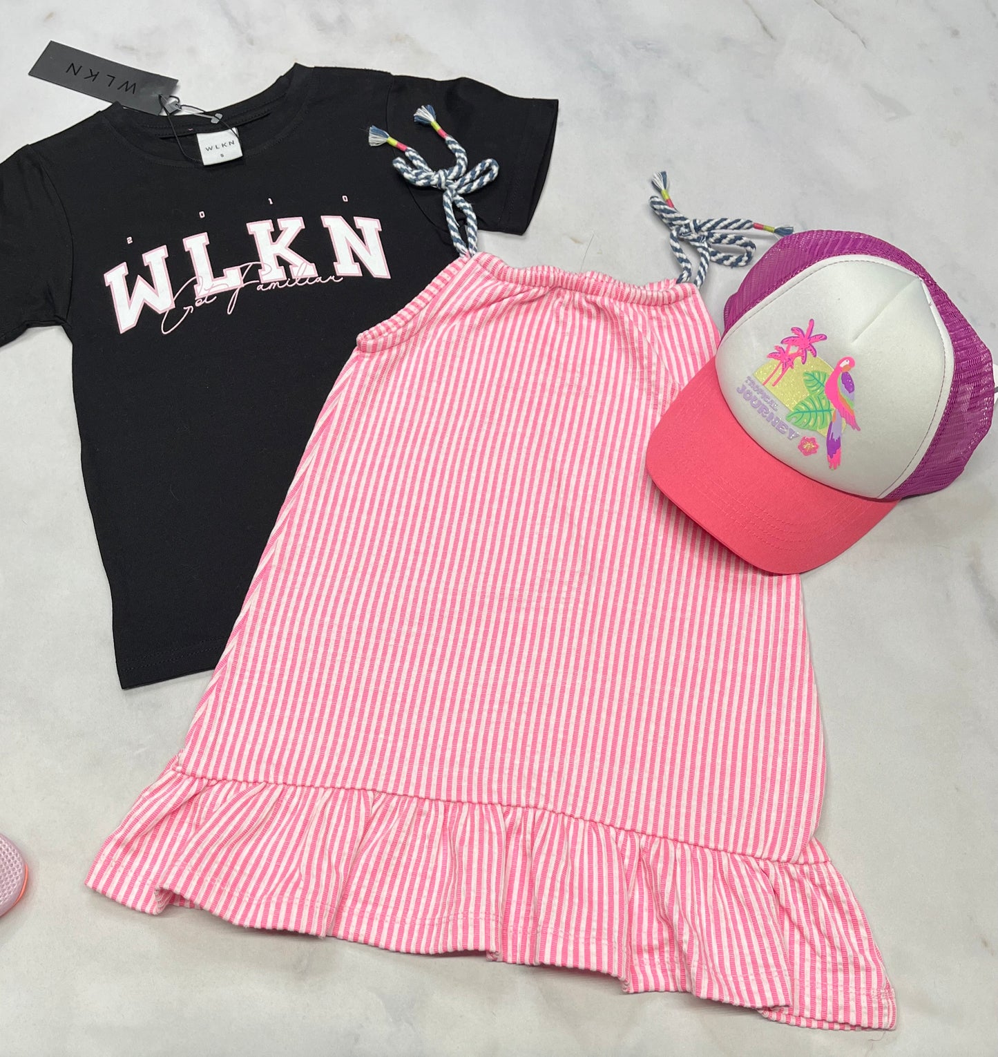 🌸 Robe rayé : 4 ans neuve ! ( sans le t-Shirt )
