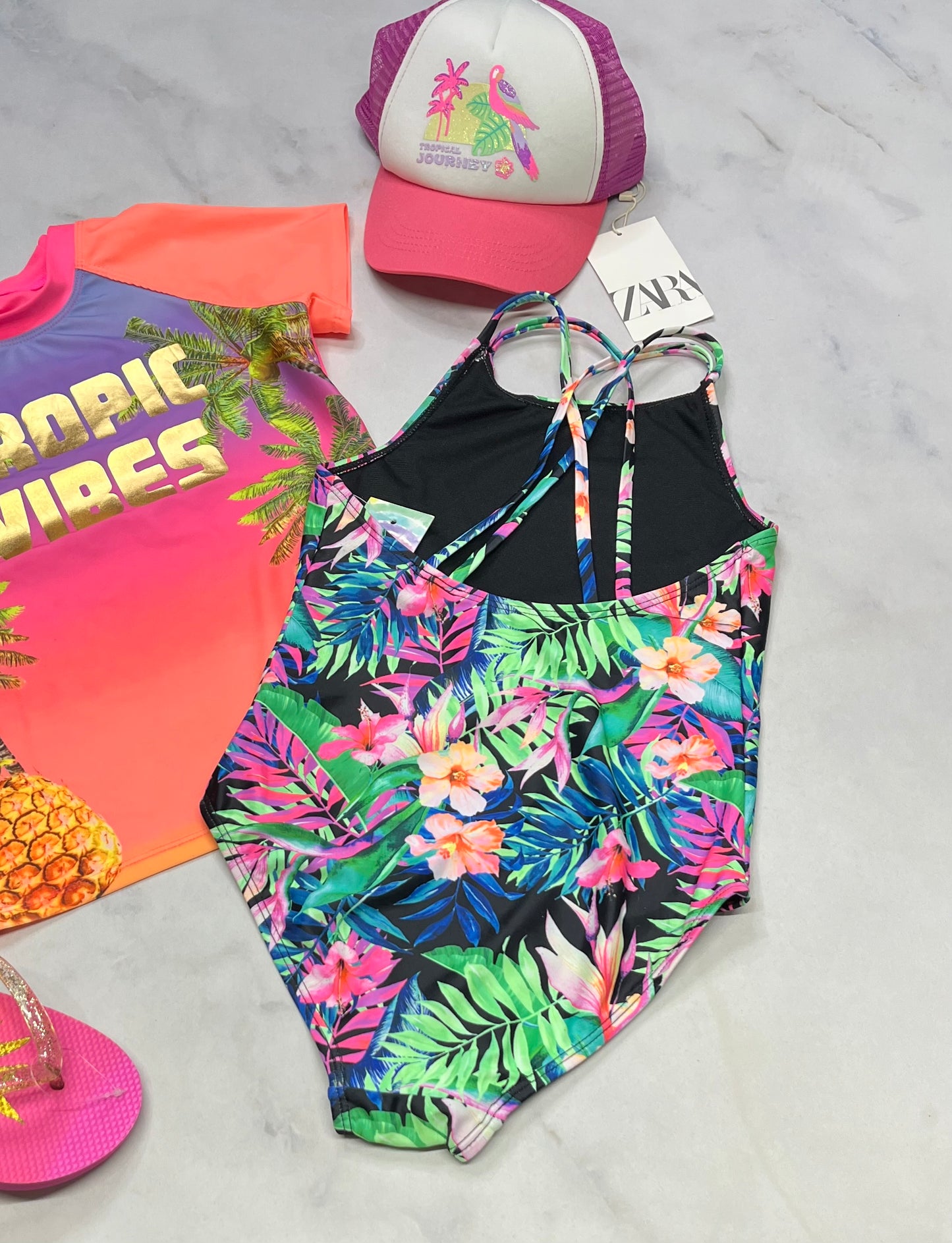 💦 Maillot : fleurie 1 pièce 7-8 ans neuf ! Superbe .