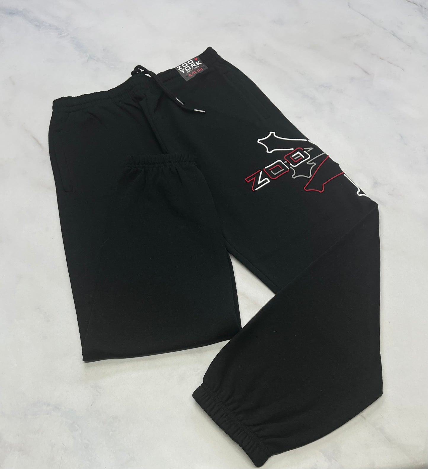 Zoo York : Jog. Noir / chaud coupe confo : 7-8, 10-12 , 14 et 16 ans .