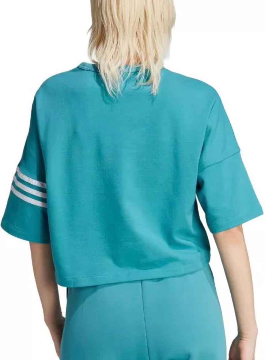🩵 Adidas : Manche courte incroyable neuf ! En tissu de qualité + épais mais souple . Mi hanches L/ femme coupe relax .