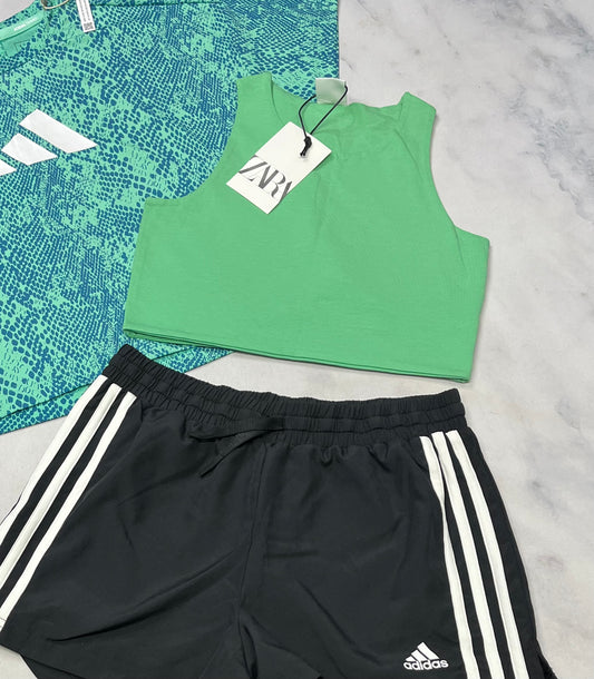 🌿 Top vert : ZARA soft extensible 10-12 ans fille neuf !