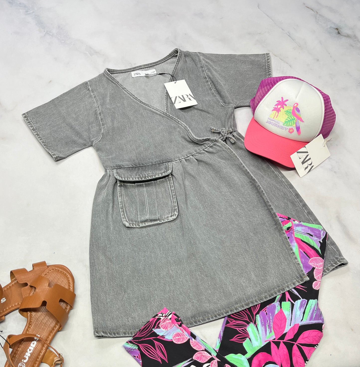 🌷Robe ZARA : en jeans 7-8 ans fille neuve ! Se croise et s’attache au devant de coté .