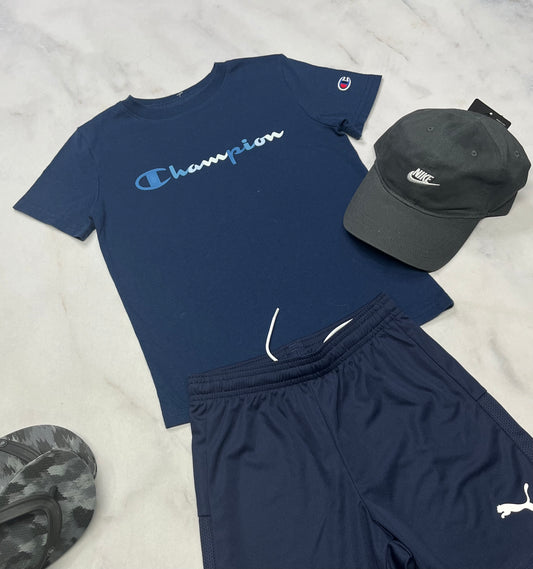 🤩 Champion : t-Shirt fait 5-6 ans garçon usagé super état .