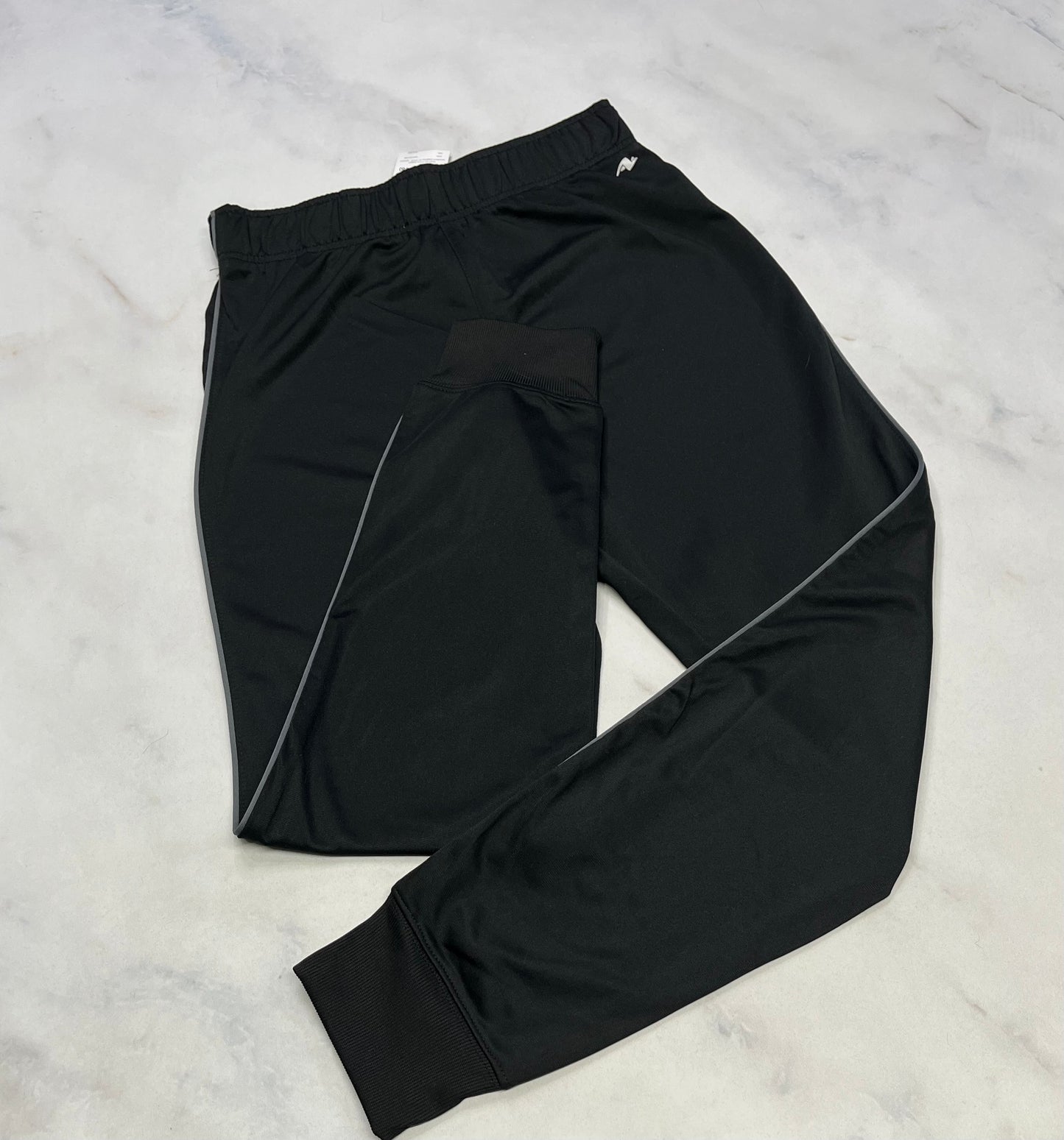 Jogger : extérieur tissu sport et intérieur en micro polar 14-16 ans unisexe neuf !