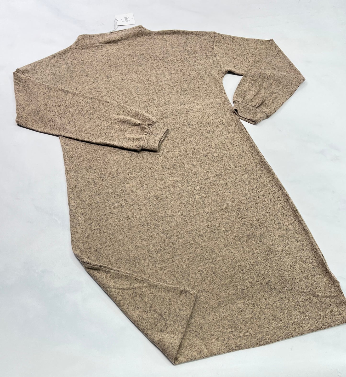 Robe : en tricot hyper doux / stretch confo . Neuve ! M/ femme .