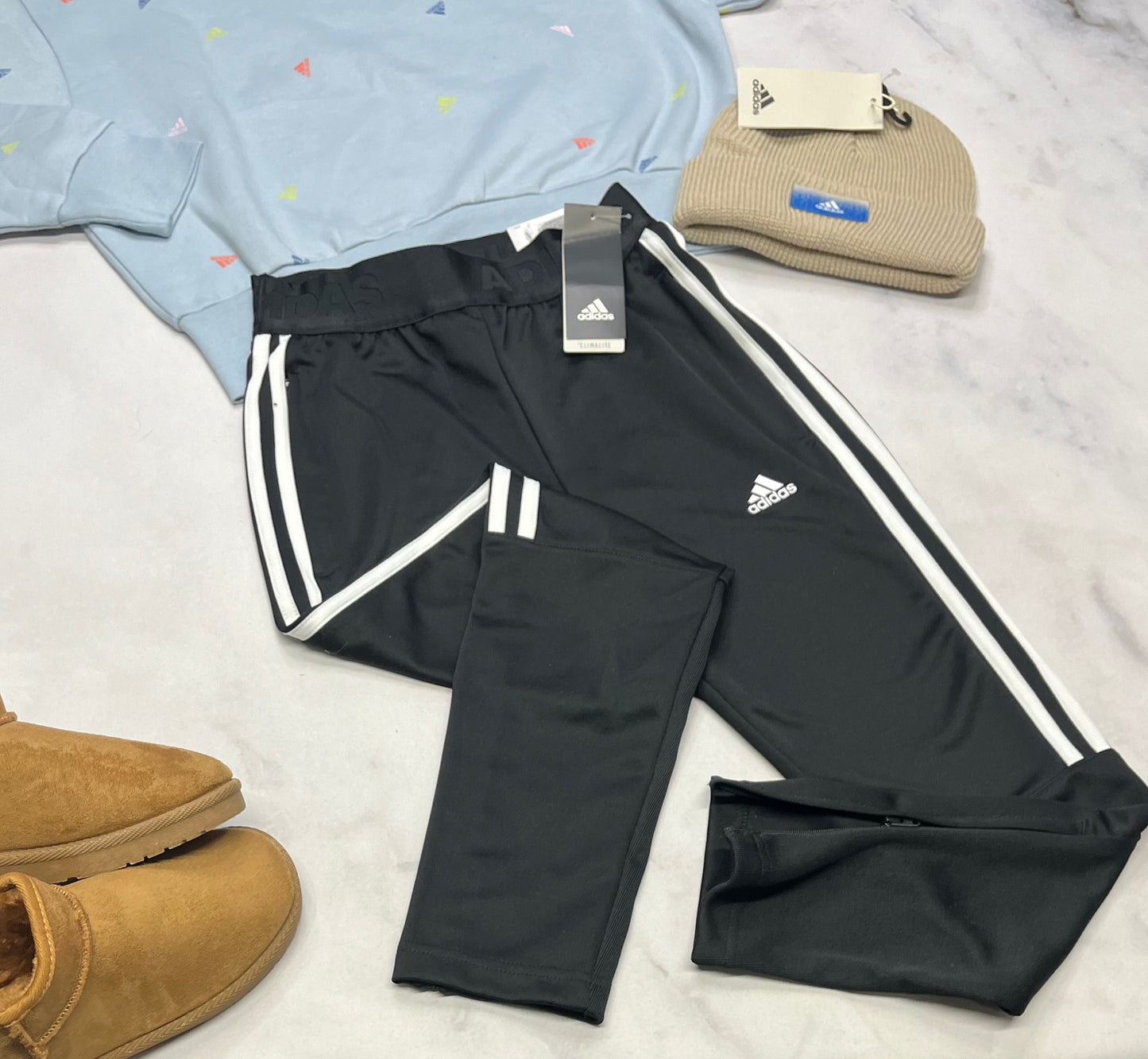 ❄️ Adidas : pantalon tissu de sport ( zip au bas ) taille élastique 11-12 ans fille neuf !