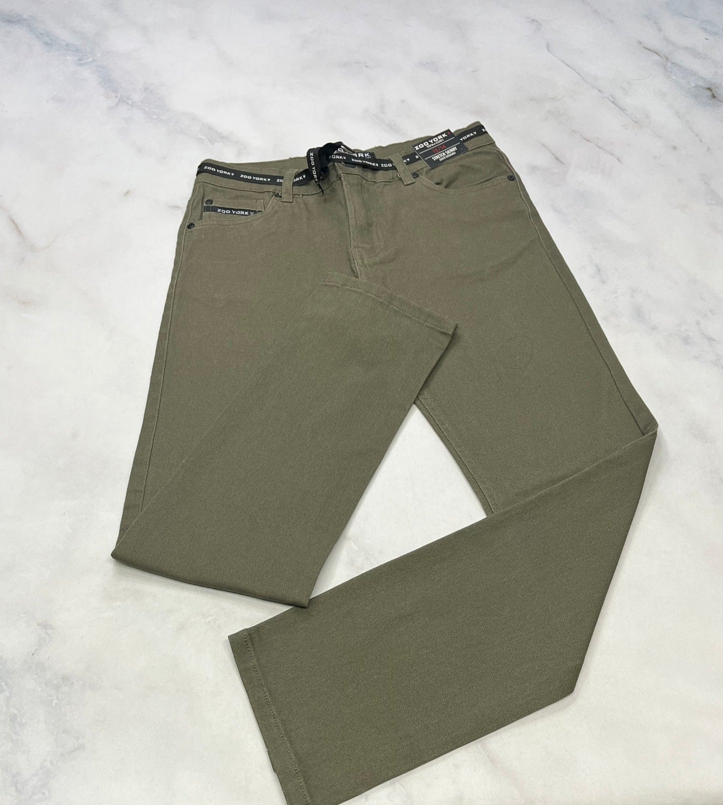 Skinny jeans : Zoo York 13-14 ans neuf!