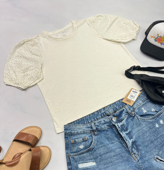 ☀️ Manche courte : crème avec manche en denteller Blum. L/ femme neuf ! Souple confo .