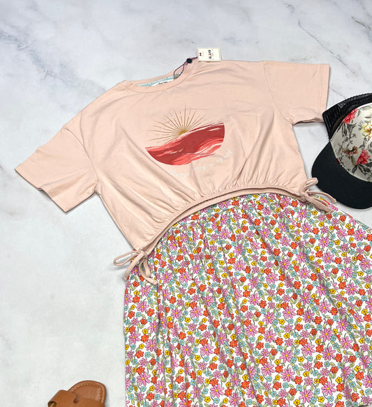 🌺 Manche courte écourté : Tag neuf ! Fait 10-12 ans fille . Superbe par dessus une robe ou avec une short taille haute .