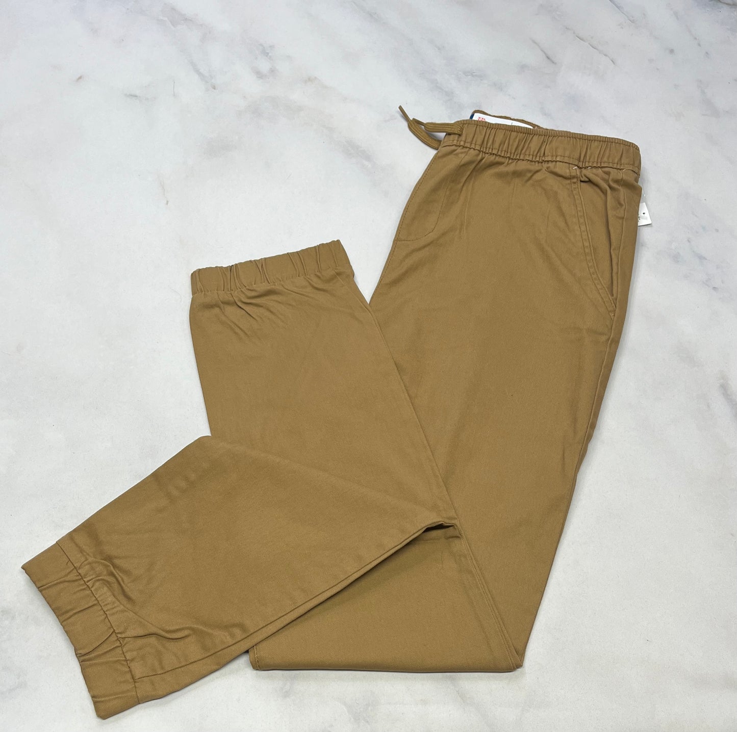 Pantalon : Tan en coton confo . Taille et bas élastique 16 ans neuf!