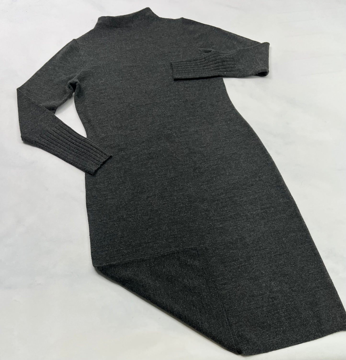 Robe en tricot : charcoal Reitman Small femme longueur 3quart comme neuve . Stretch confo .