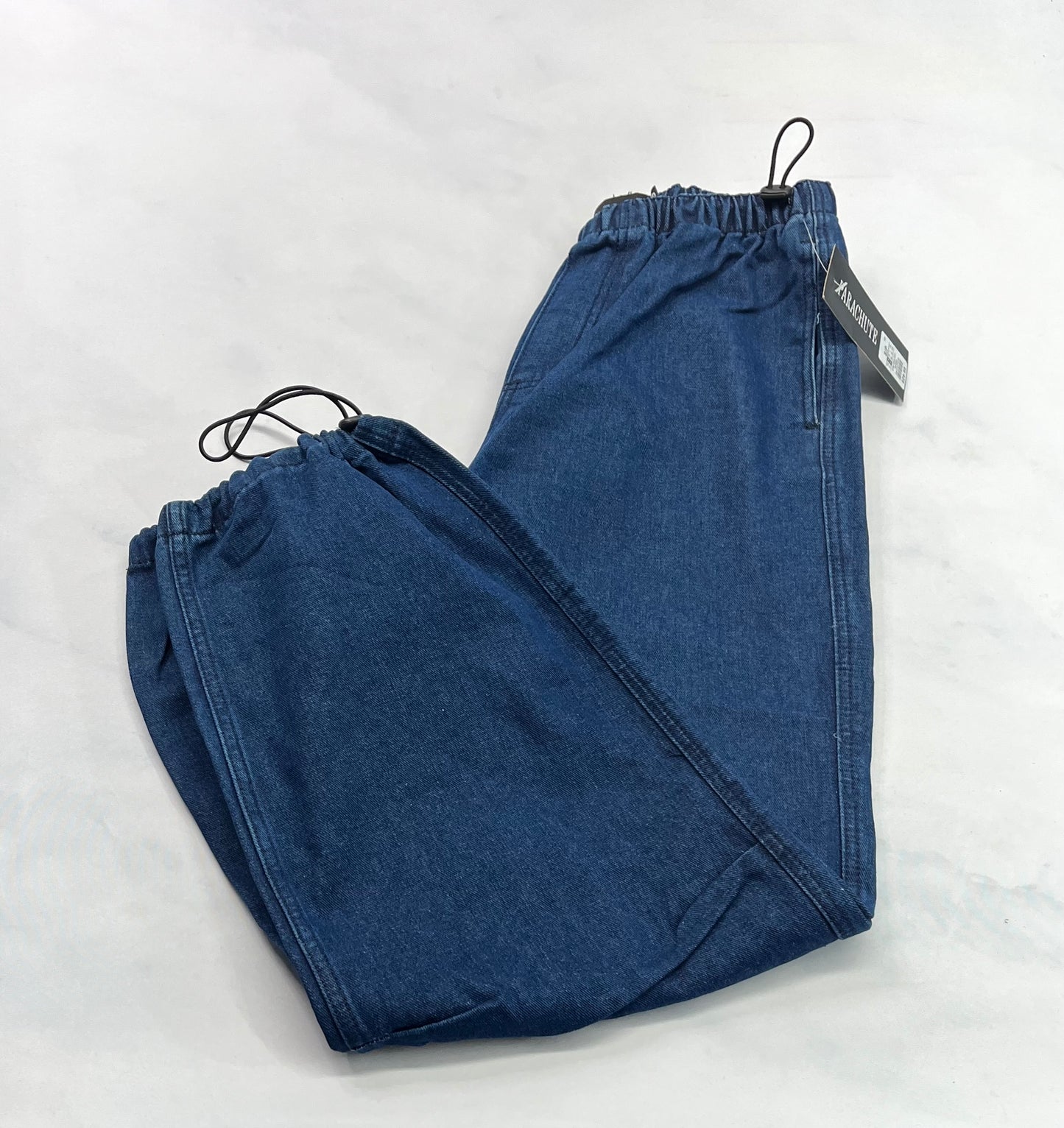 Jeans : Baggy tendance . Taille et bas ajustable . Jambe large . Neuf ! Small femme .