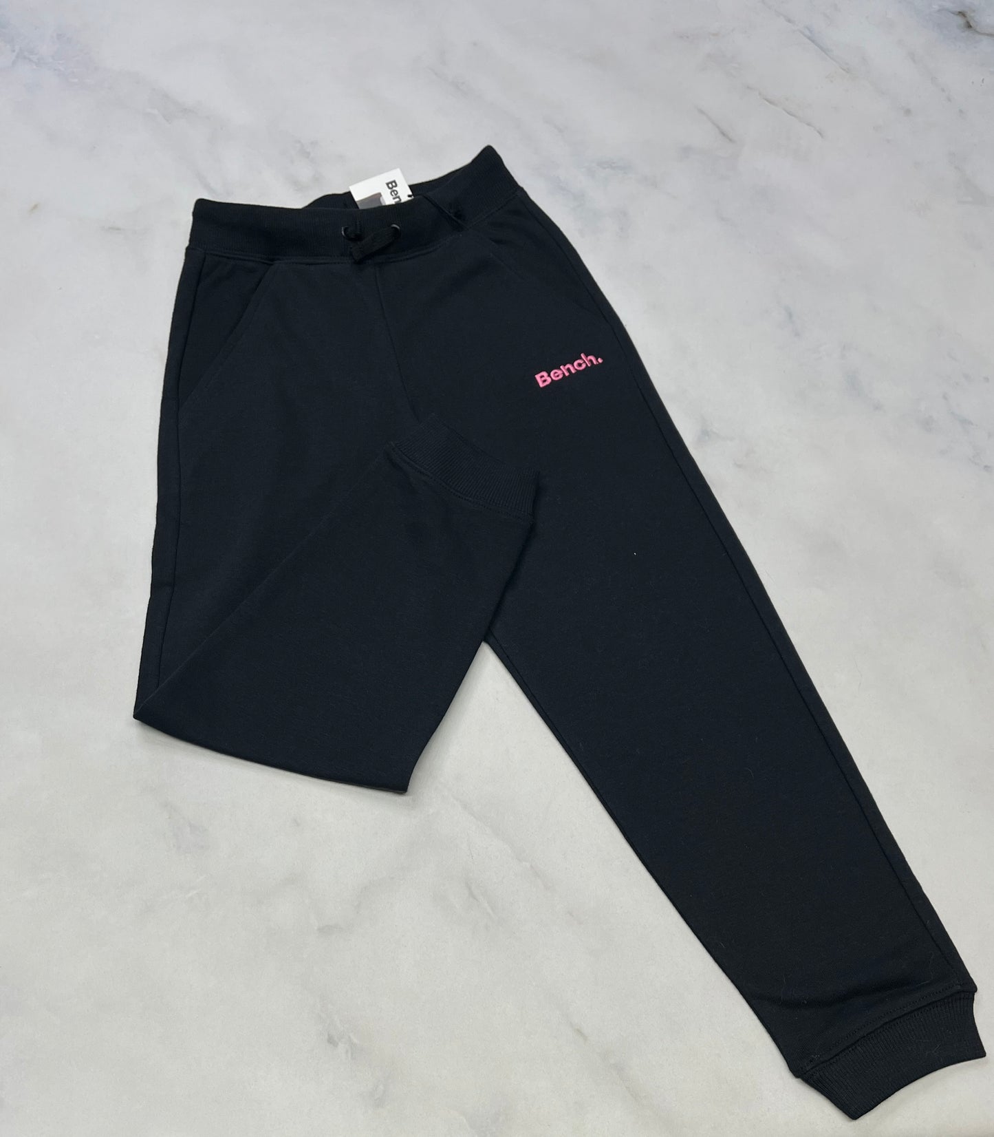 BENCH : Jogger neuf 6 ans