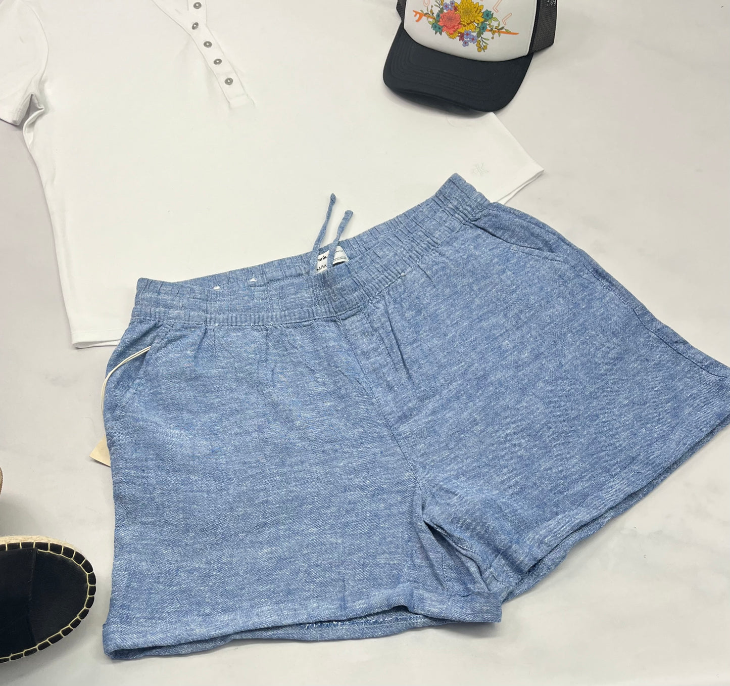 🌿 Short : Look lin souple . Taille élastique + L/ femme neuve . Avec poches .