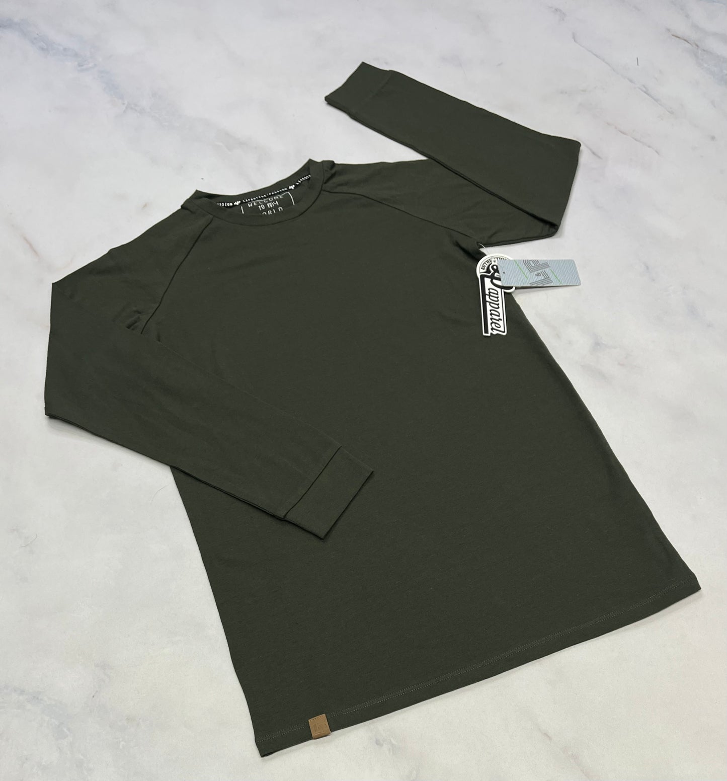 LP : Manche longue vert foncé neuf ! Fait 7 et 10-12 ans