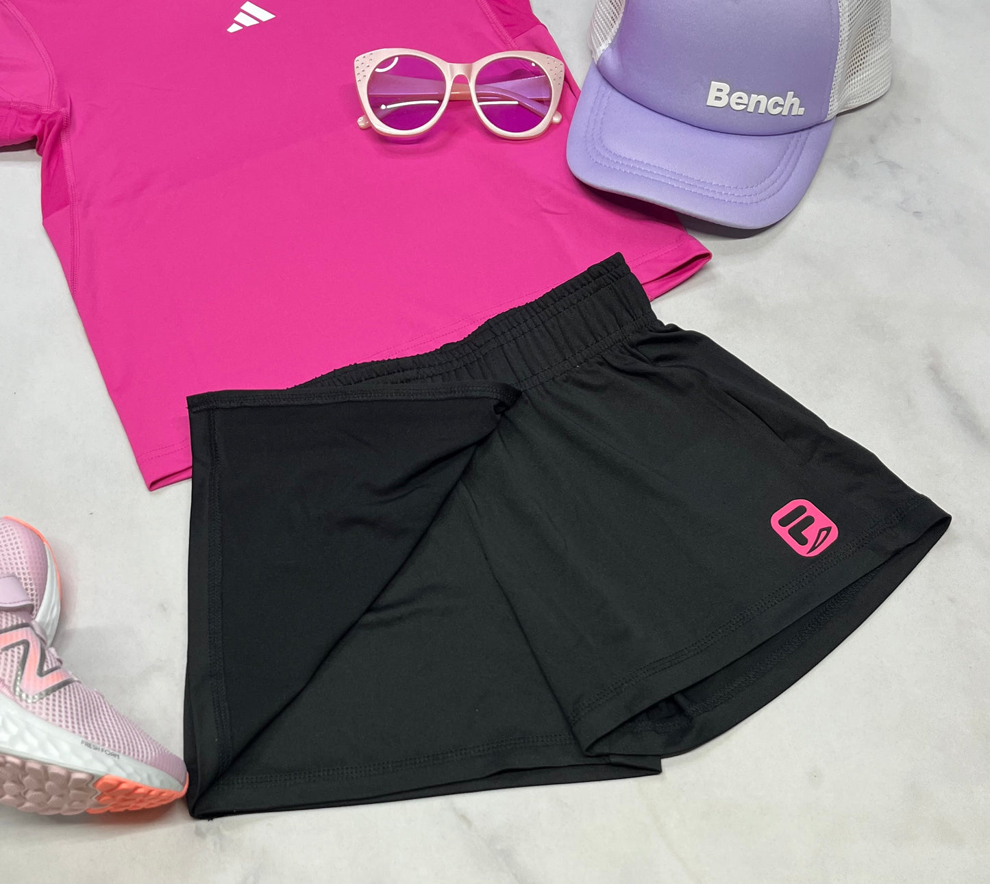💕 Jupe short : Fila en tissu de sport extensible . 6 ans fille neuve !