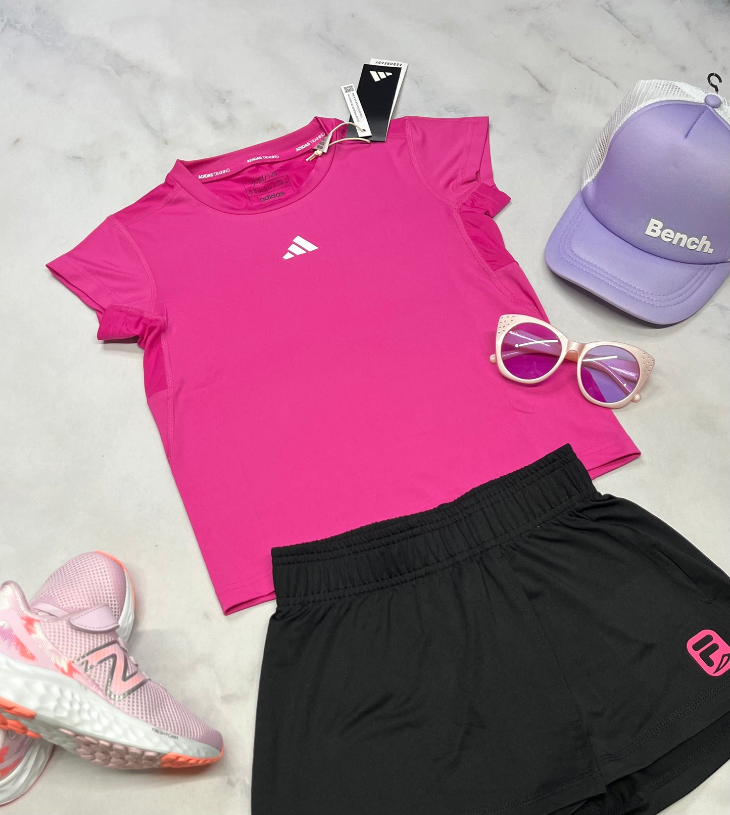 💕 Manche courte : Adidas en tissu de sport stretch fait (6-6x ans ) fille  neuf !