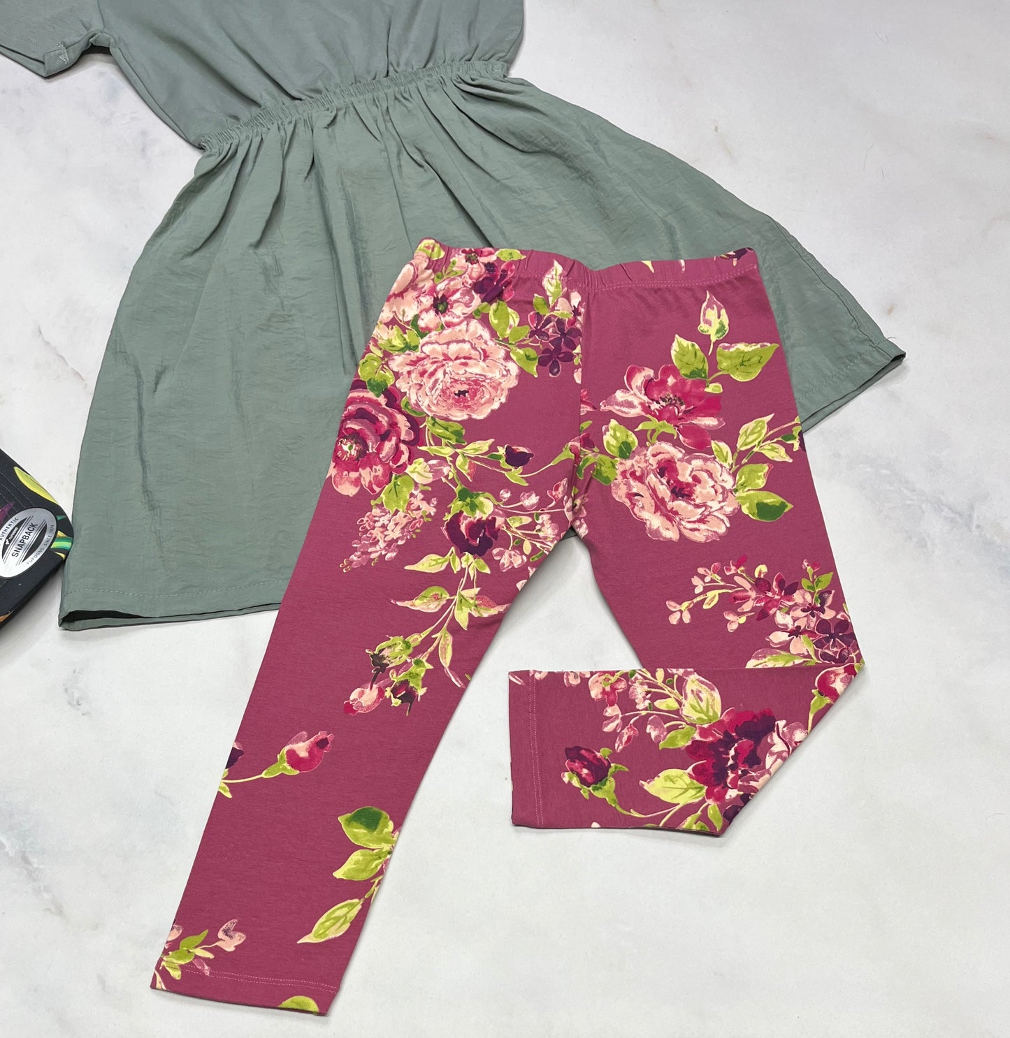 🌷 Legging : fleurie stretch longueur 3quart 7-8 ans fille neuf !