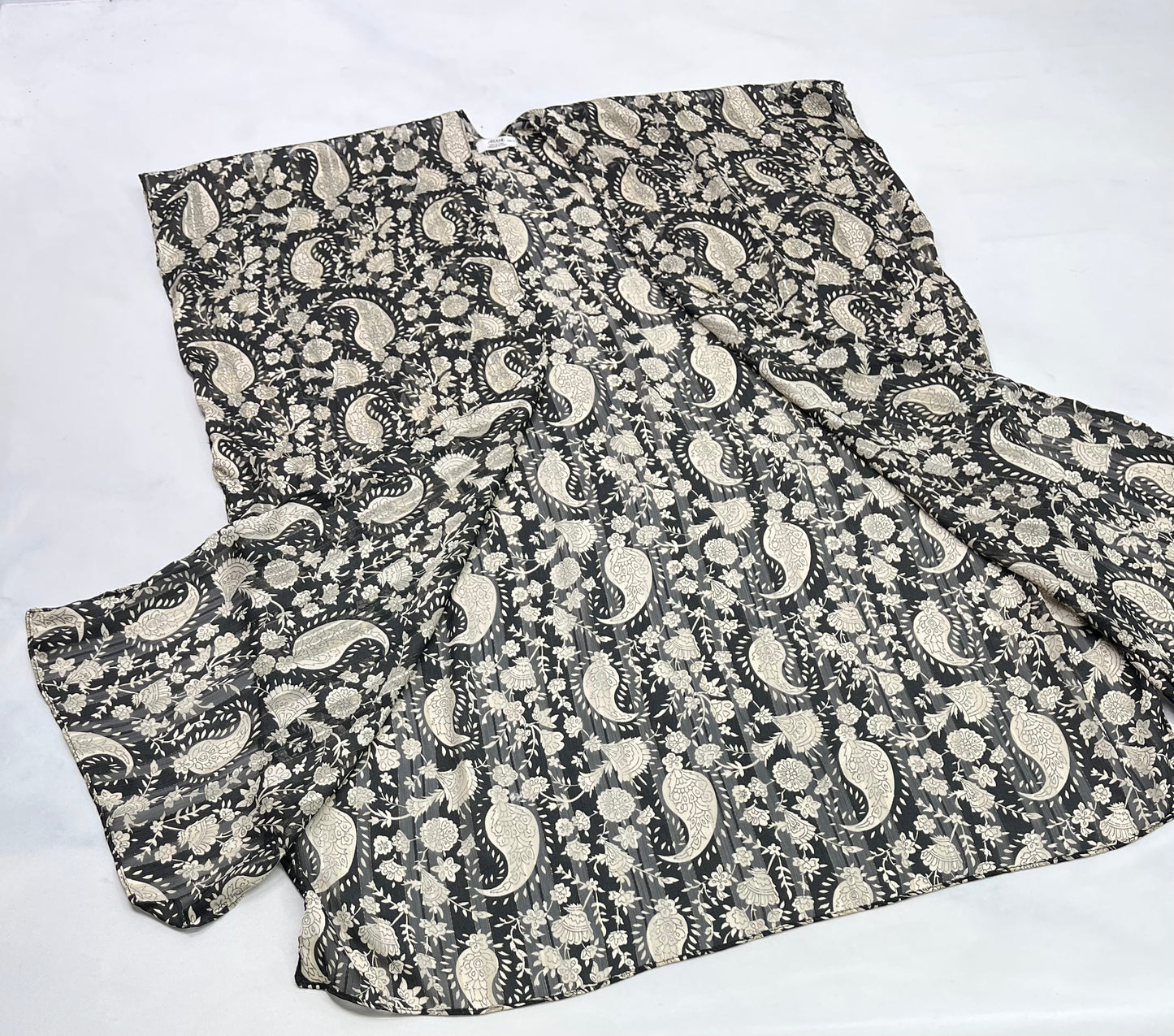 Voilage : noir-crème et or manche intégré comme neuf ! 0/S femme .