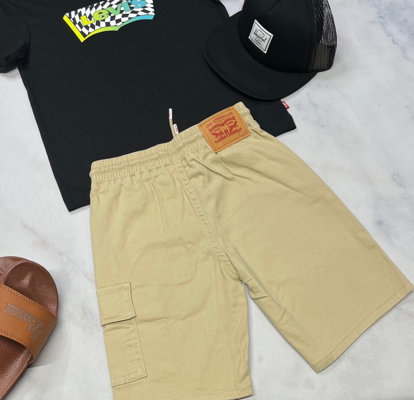 🌿 Bermuda Levis: 6 ans garçon mou confo neuf !