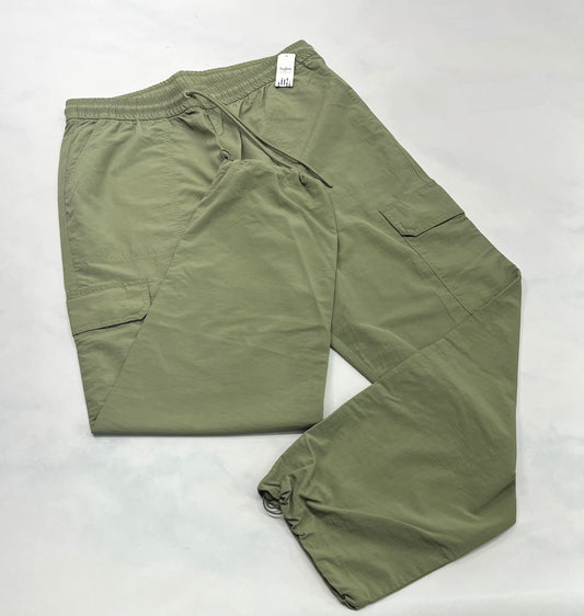 Hyba : Jogger style toile taille élastique bas ajustable . Neuf! L( fait 11-12 ans ) femme .