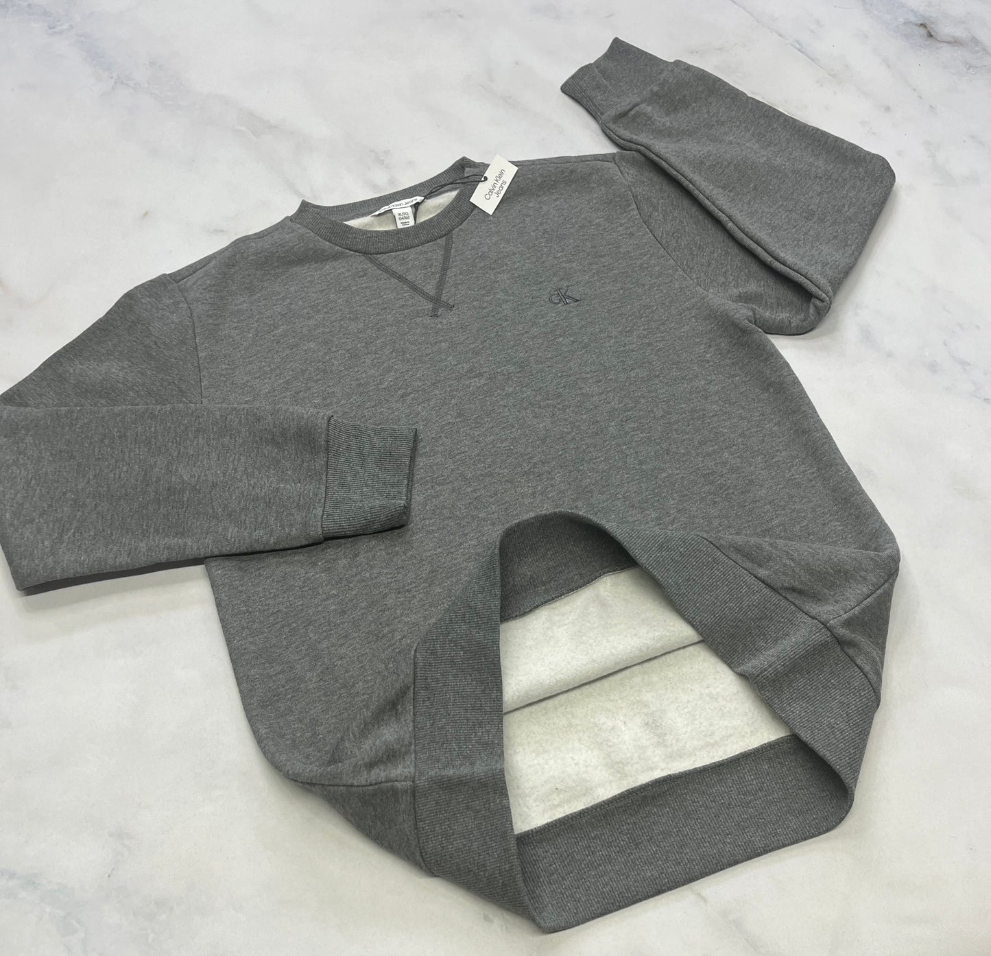 Calvin Klein : Ouaté doux à l’intérieur neuf ! Logo brodé . 10-12 et 14-16 ans garçon .