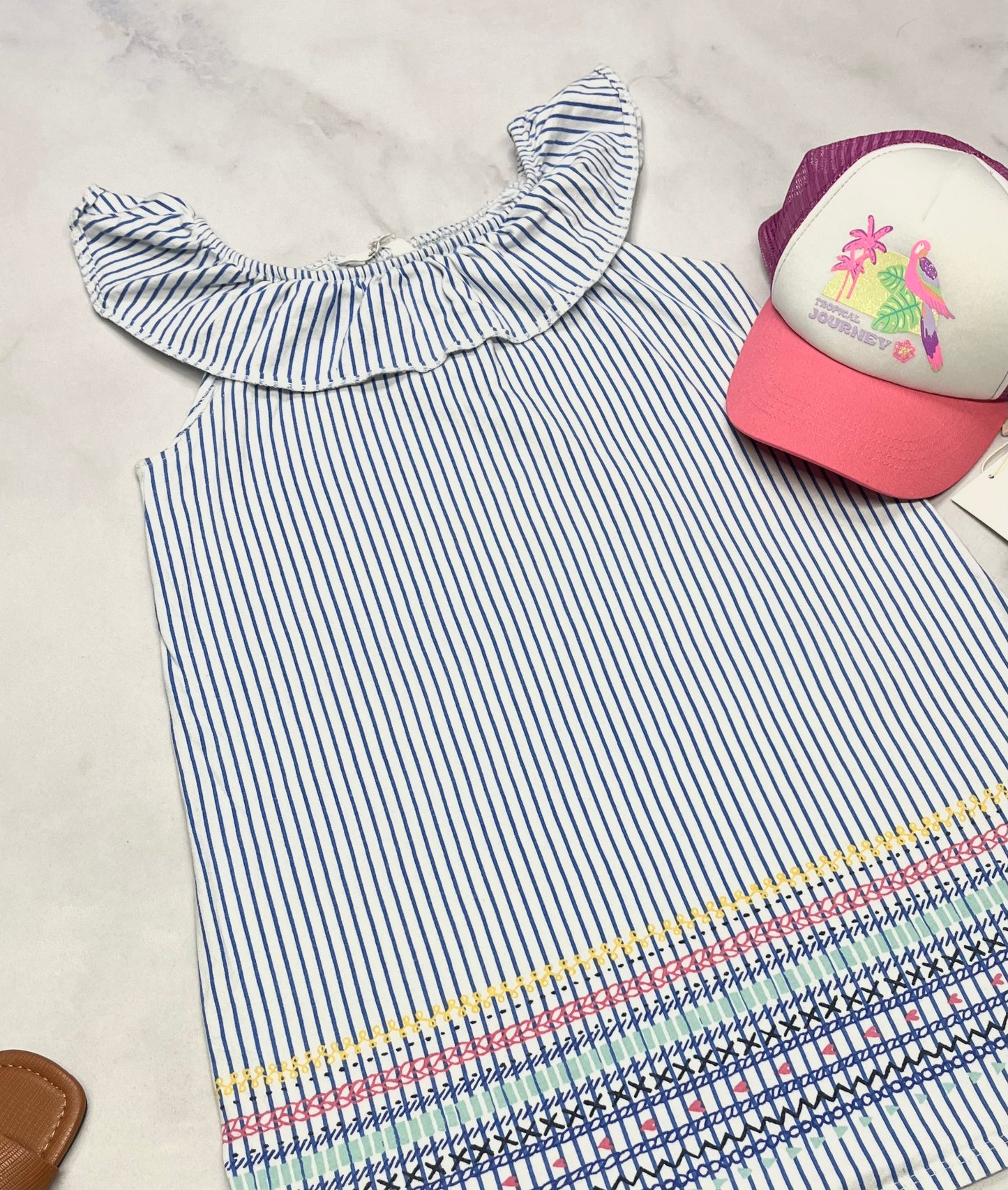 🌴 Robe : rayé H&M soft confo + 8-9 ans fille comme neuve .