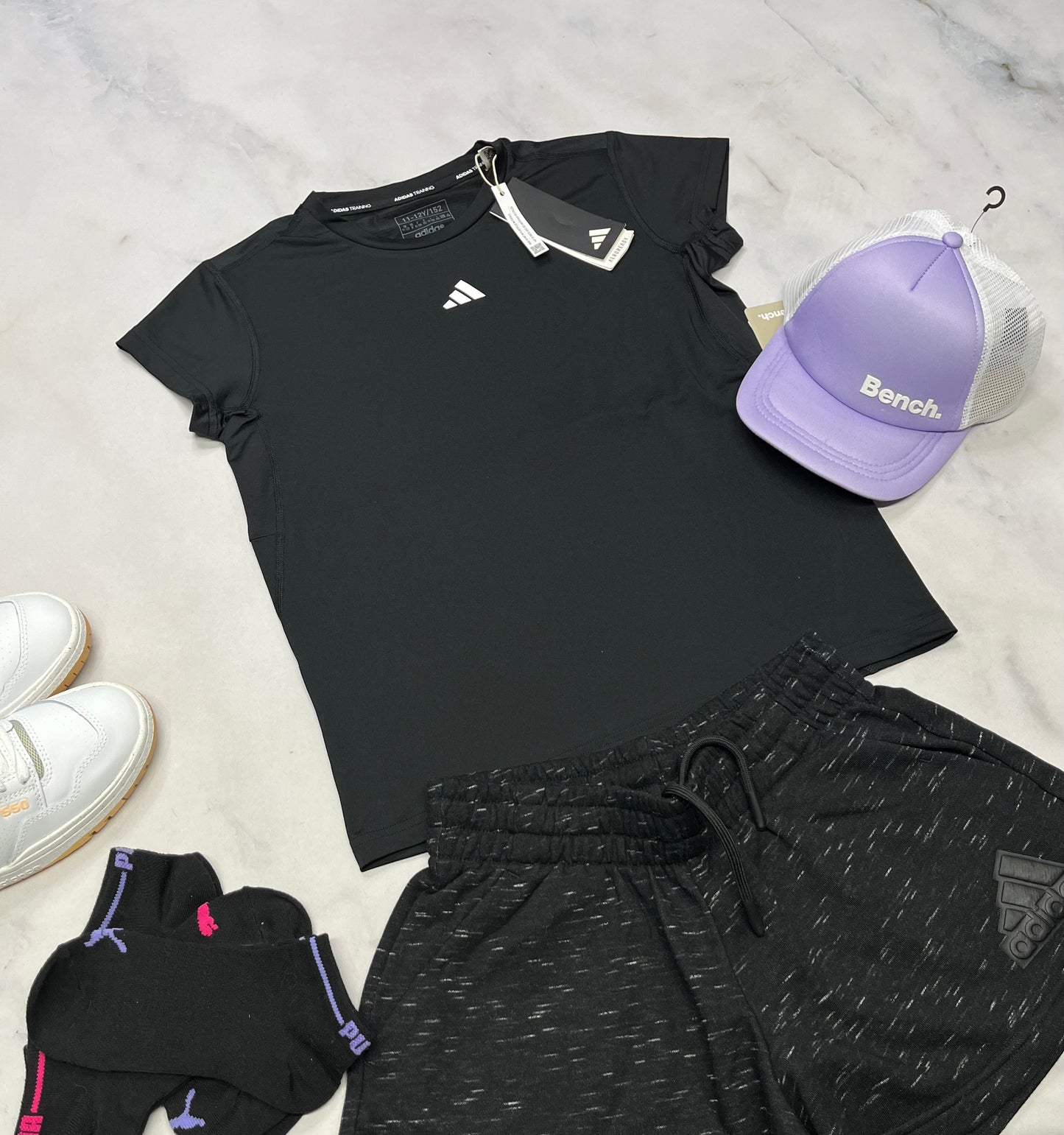 🌸Adidas : manche courte tissu sport stretch de partout 10-12 ans fille neuf ! Dos superbe.