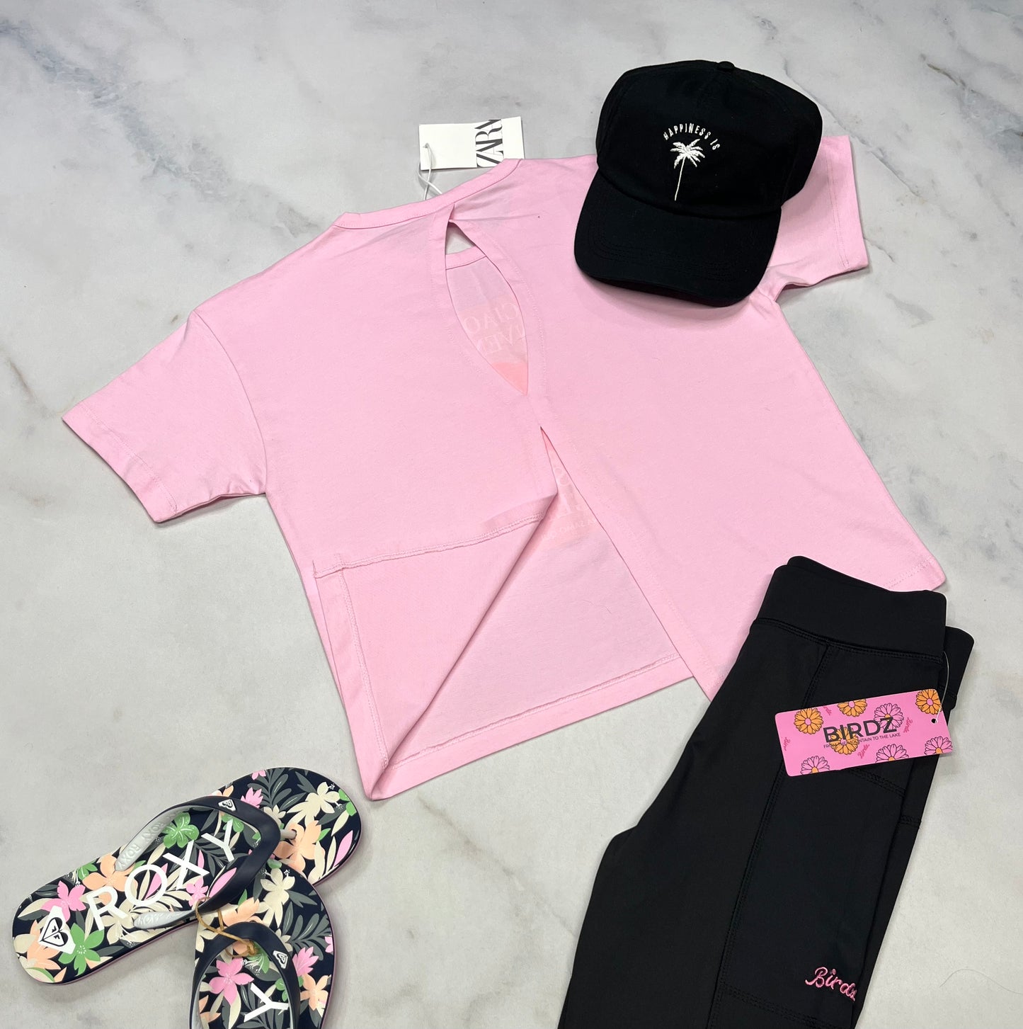 🌸 SOLDE ZARA : Manche courte 9-10 ans fille relax fit neuf mais 1 mini ligne ultra flou . Dos superbe entre ouvert !