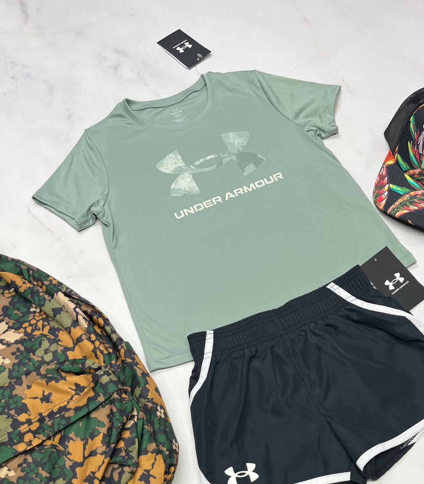 🌴 Manche courte : H.Armour en tissu de sport 6 ans fille neuf !