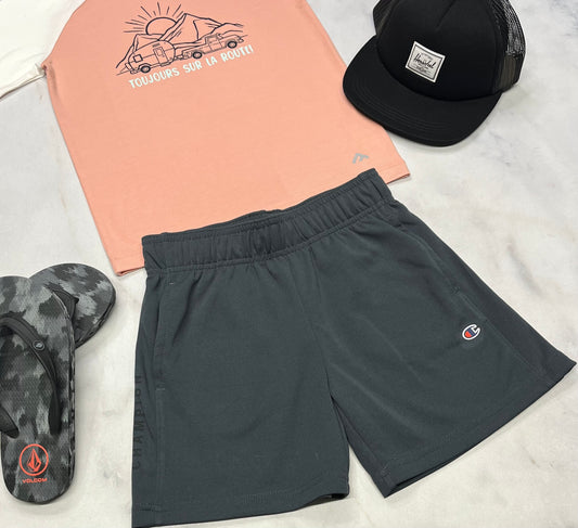 🌵 Short : Champion charcoal en tissu de sport 6 ans garçon  neuve .