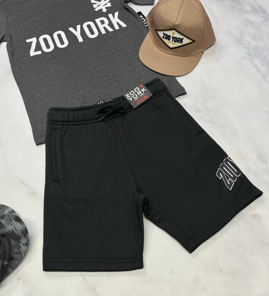 ☀️ Bermuda : Zoo York en ouaté doux à l’intérieur . Logo aussi au dos . 7-8 ans garçon neuf !