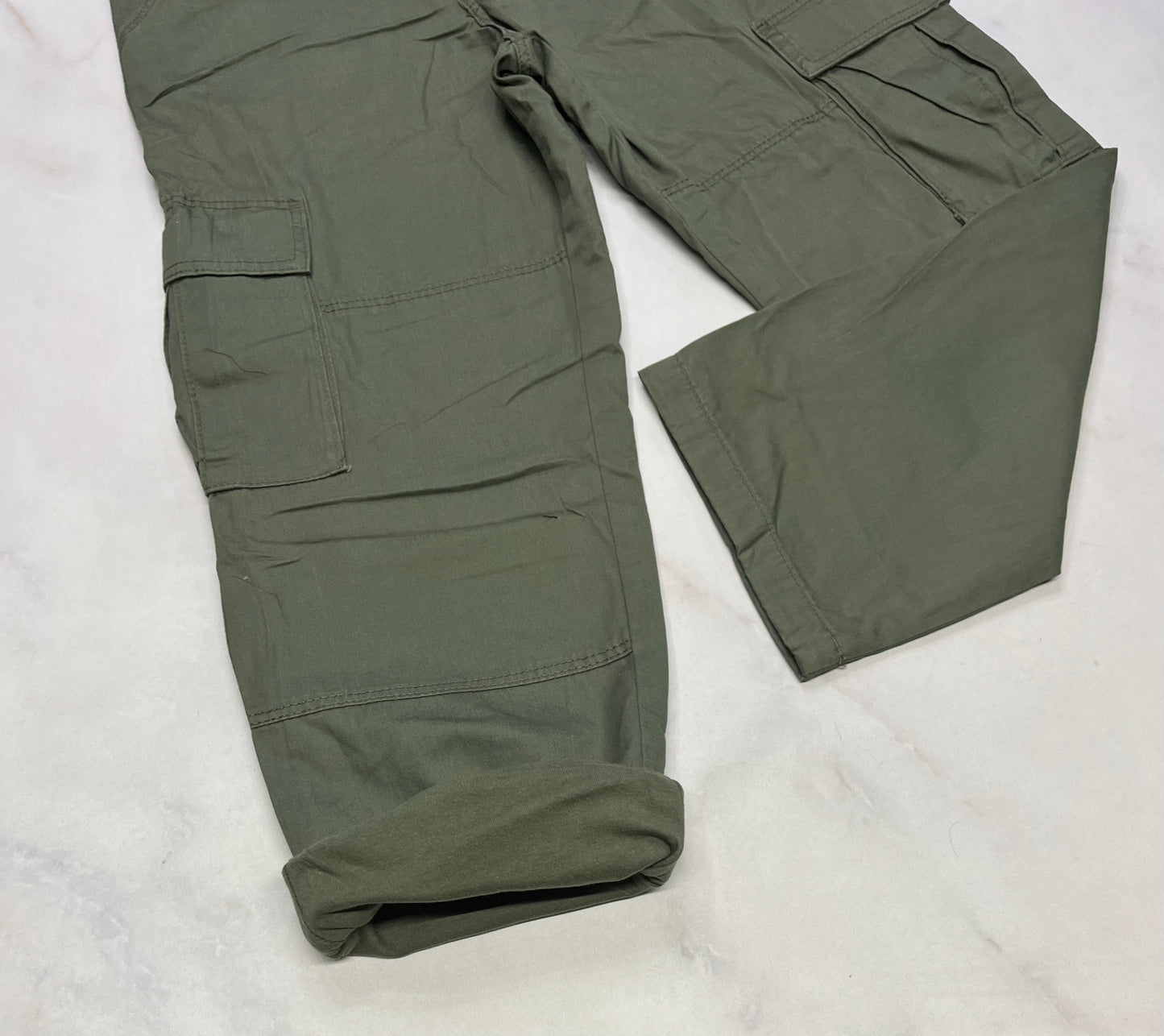 Pantalon : cargo vert 10 ans neuf ! Doublure int. Ajustable!